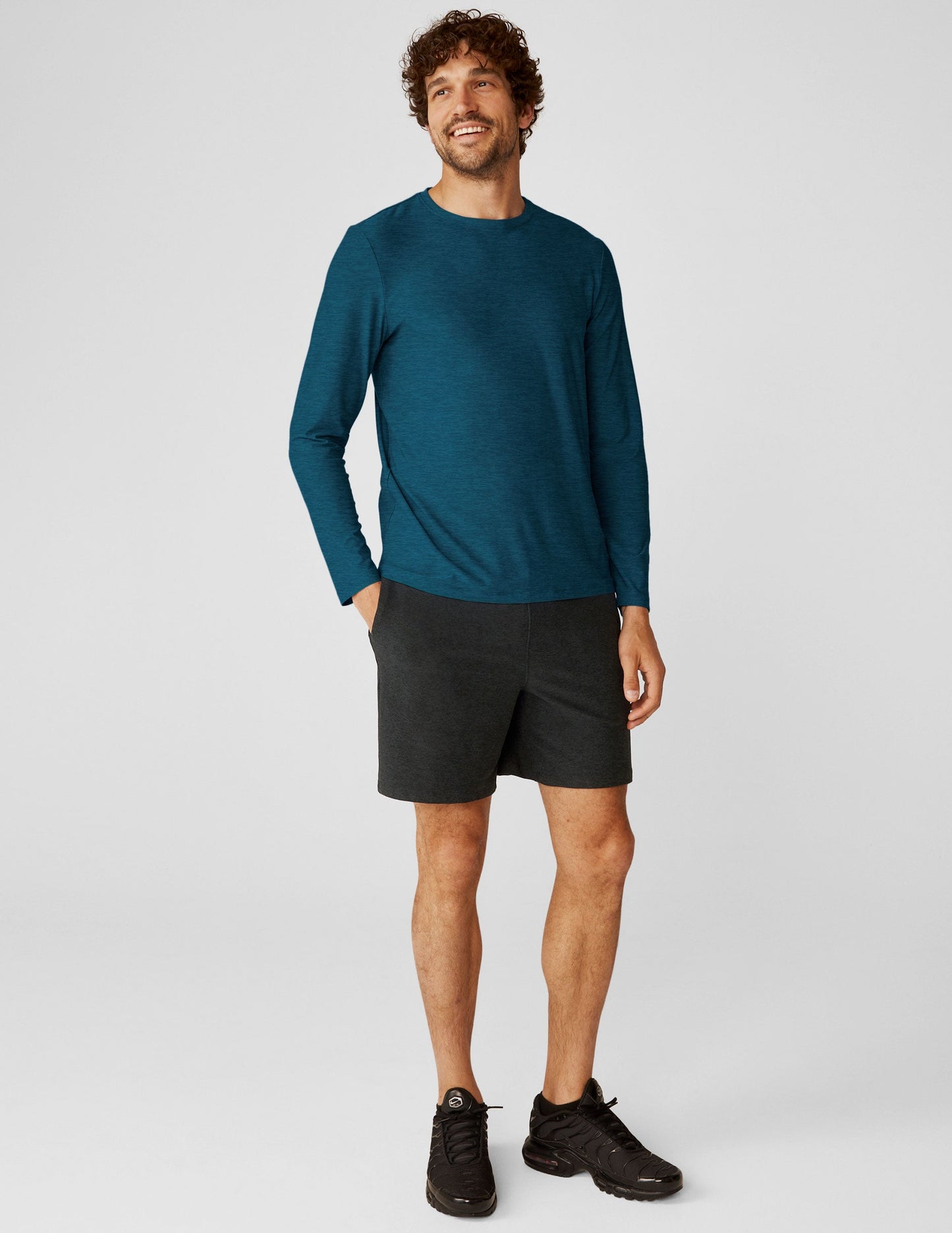 Beyond Yoga Men's Lightweight Performance Long Sleeve Crew Neck Shirt Blue Gem Heather