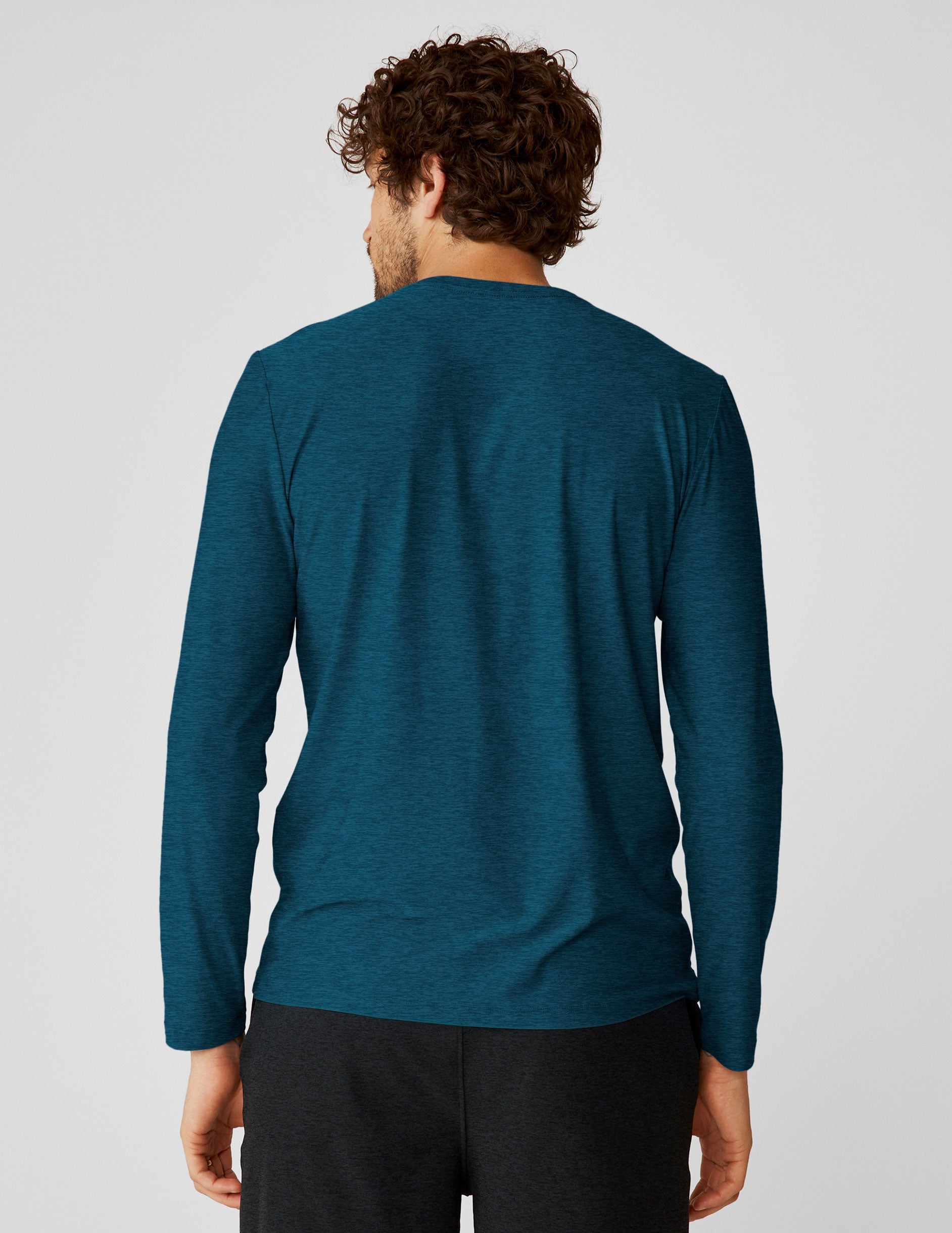 Beyond Yoga Men's Lightweight Performance Long Sleeve Crew Neck Shirt Blue Gem Heather