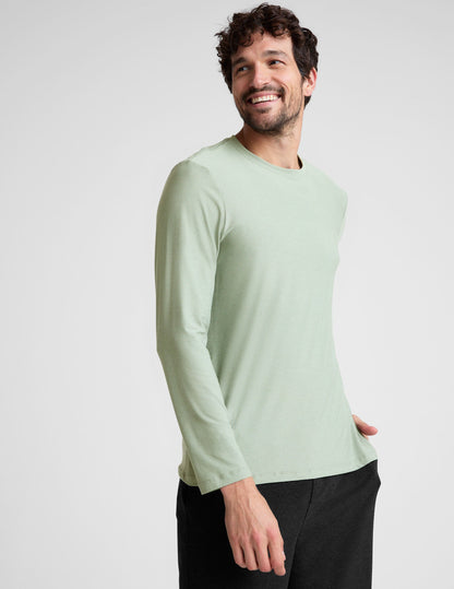 Beyond Yoga Men's Featherweight Spacedye Performance Long Sleeve Crew Neck Top