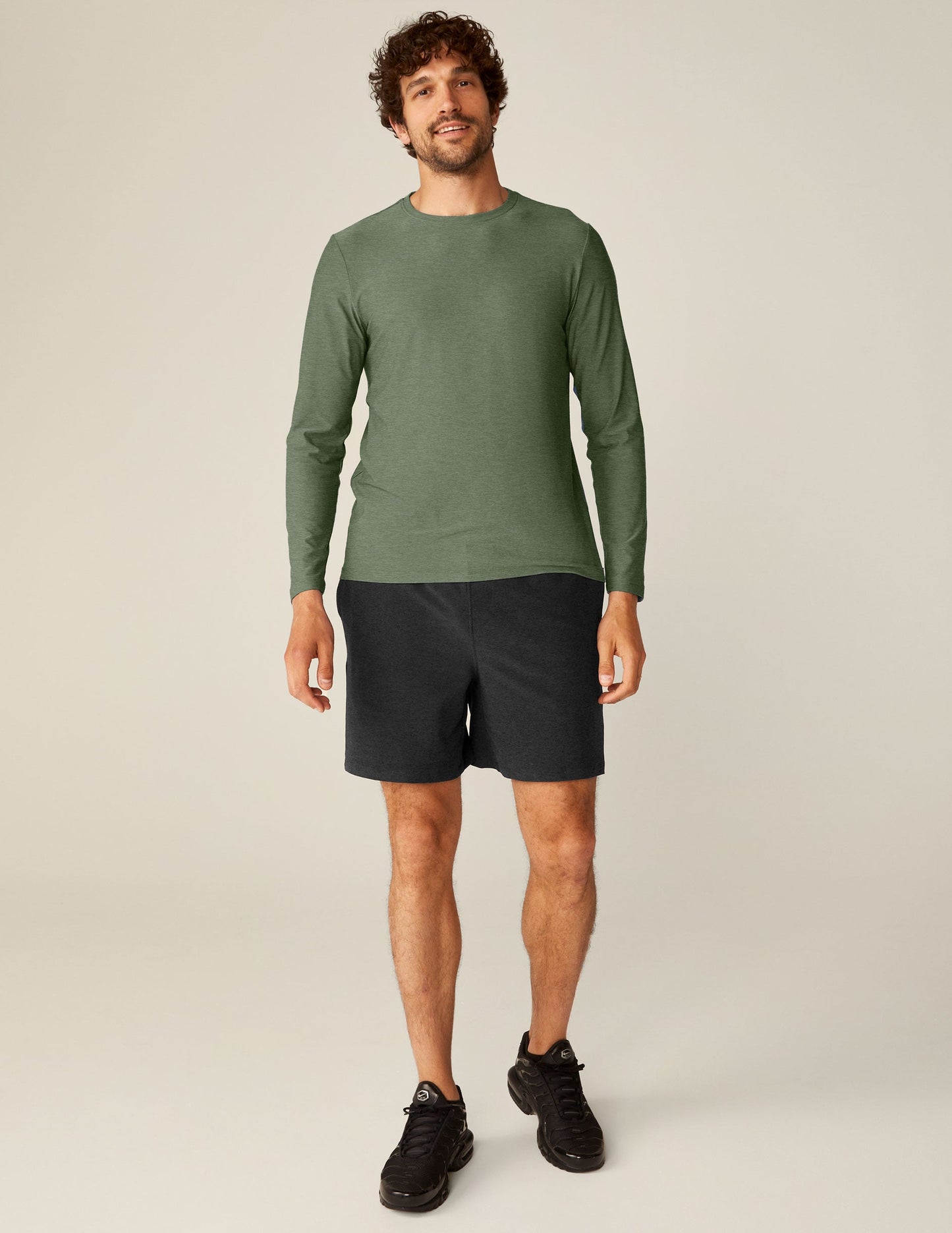 Men's Always Beyond Featherweight Long Sleeve Crew 2.0 Heather Green Performance Shirt