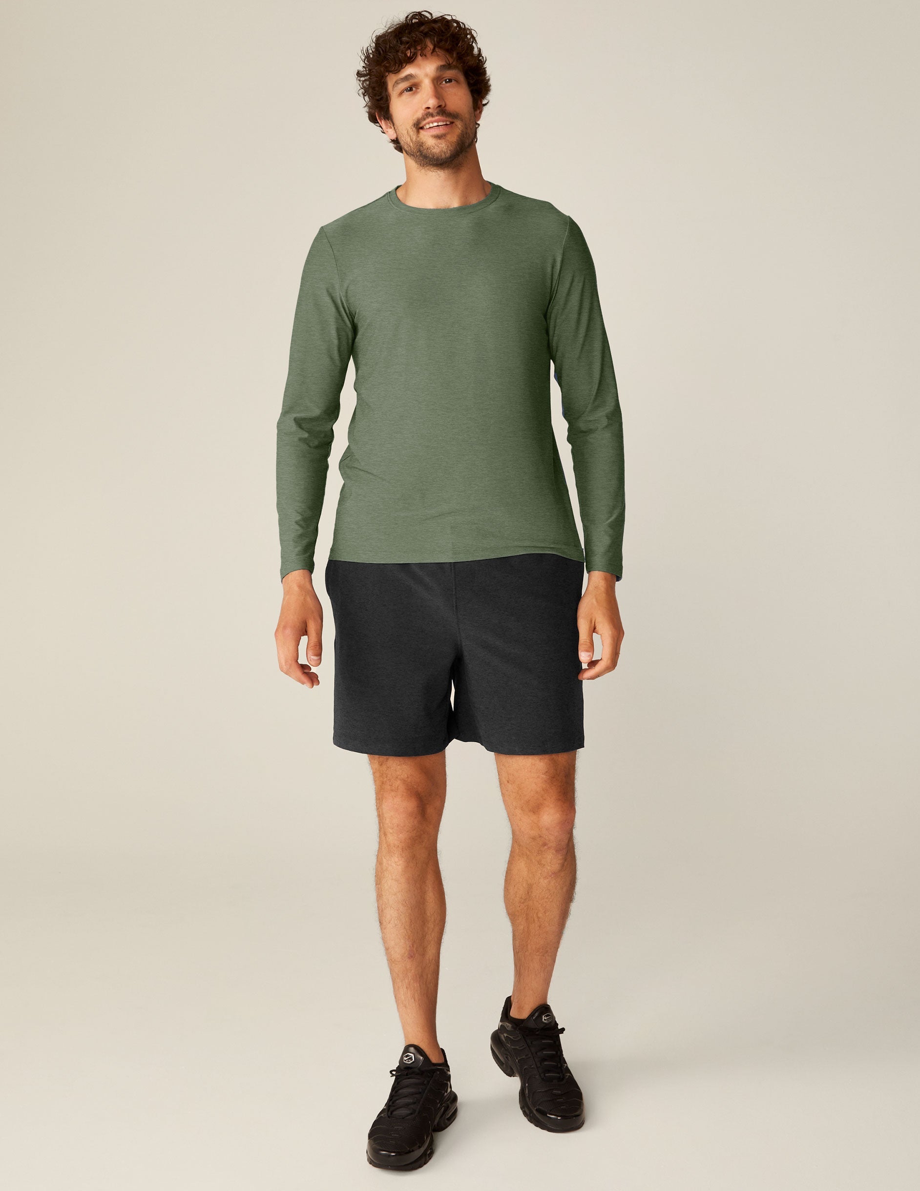 Men's Always Beyond Featherweight Long Sleeve Crew 2.0 Heather Green Performance Shirt