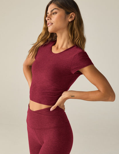 Featherweight Spacedye Twist Back Cropped Tee: Light, Breathable, Stylish Yoga