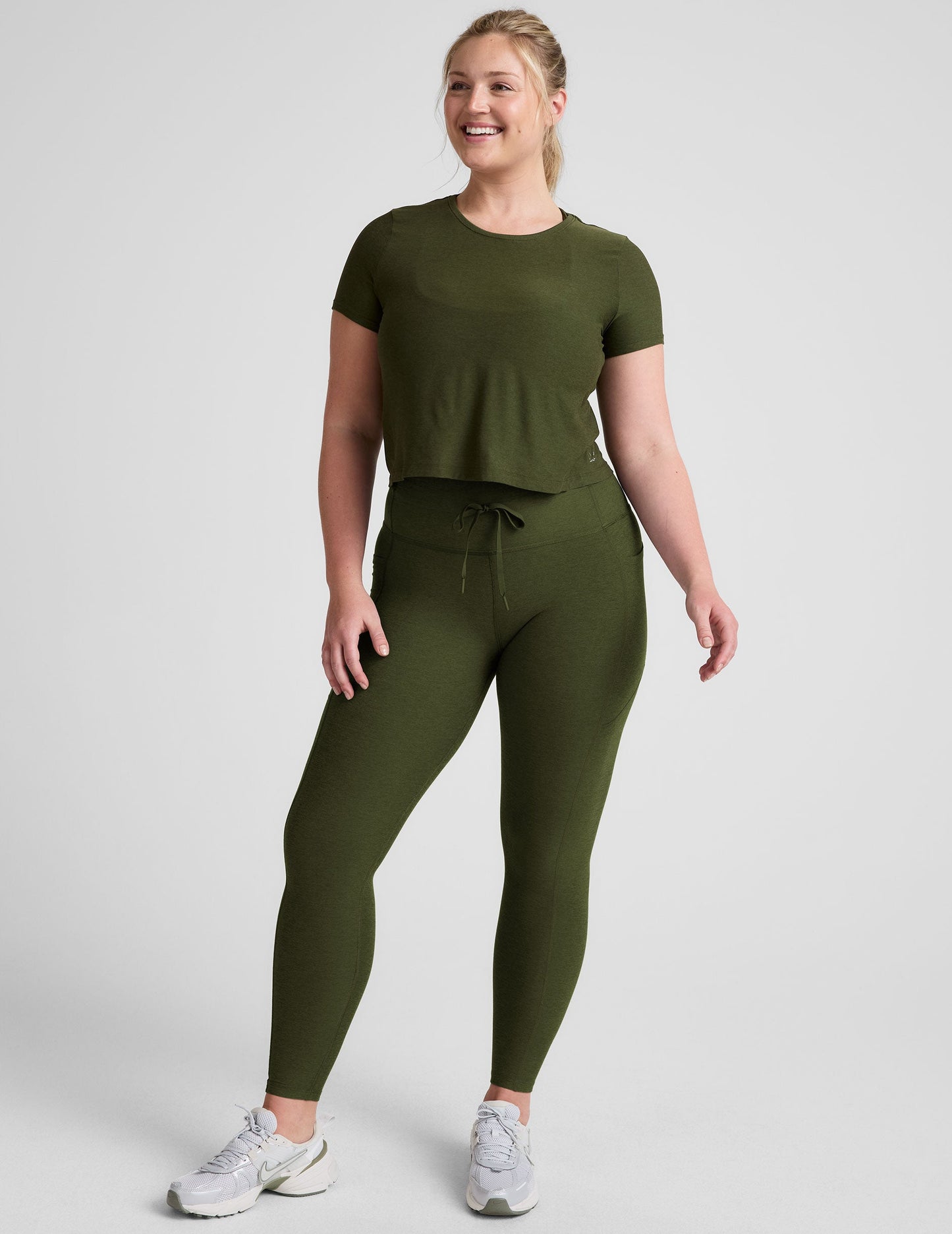 Supreme Featherweight Soft Cropped Tee: Relaxed Fit, Ultra-Comfortable Everyday Style