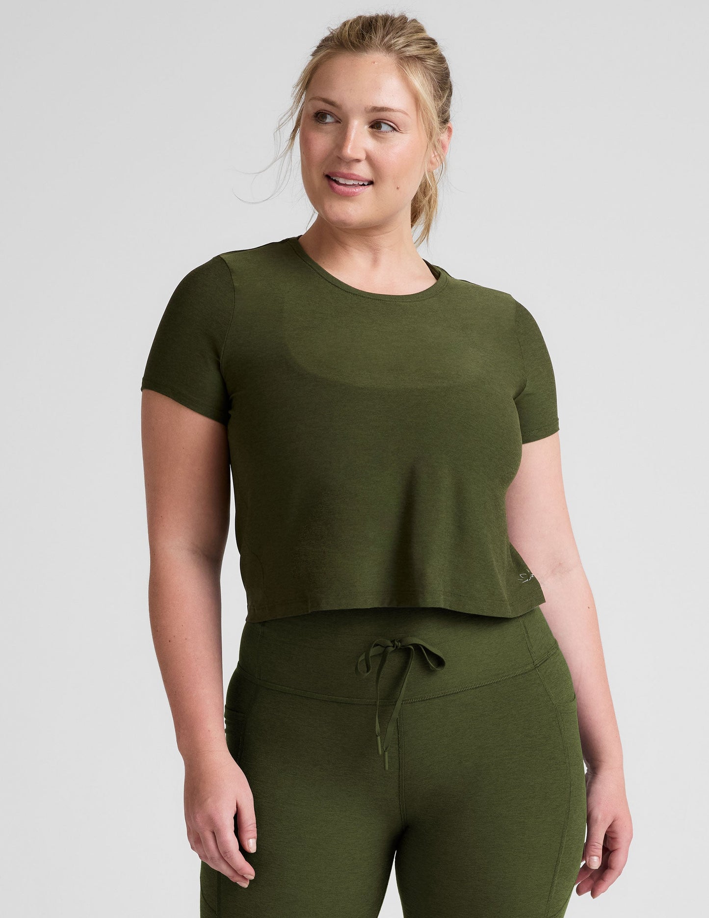 Supreme Featherweight Soft Cropped Tee: Relaxed Fit, Ultra-Comfortable Everyday Style
