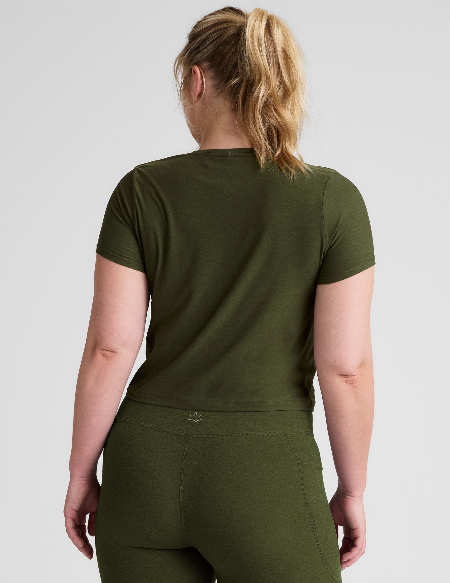 Supreme Featherweight Soft Cropped Tee: Relaxed Fit, Ultra-Comfortable Everyday Style