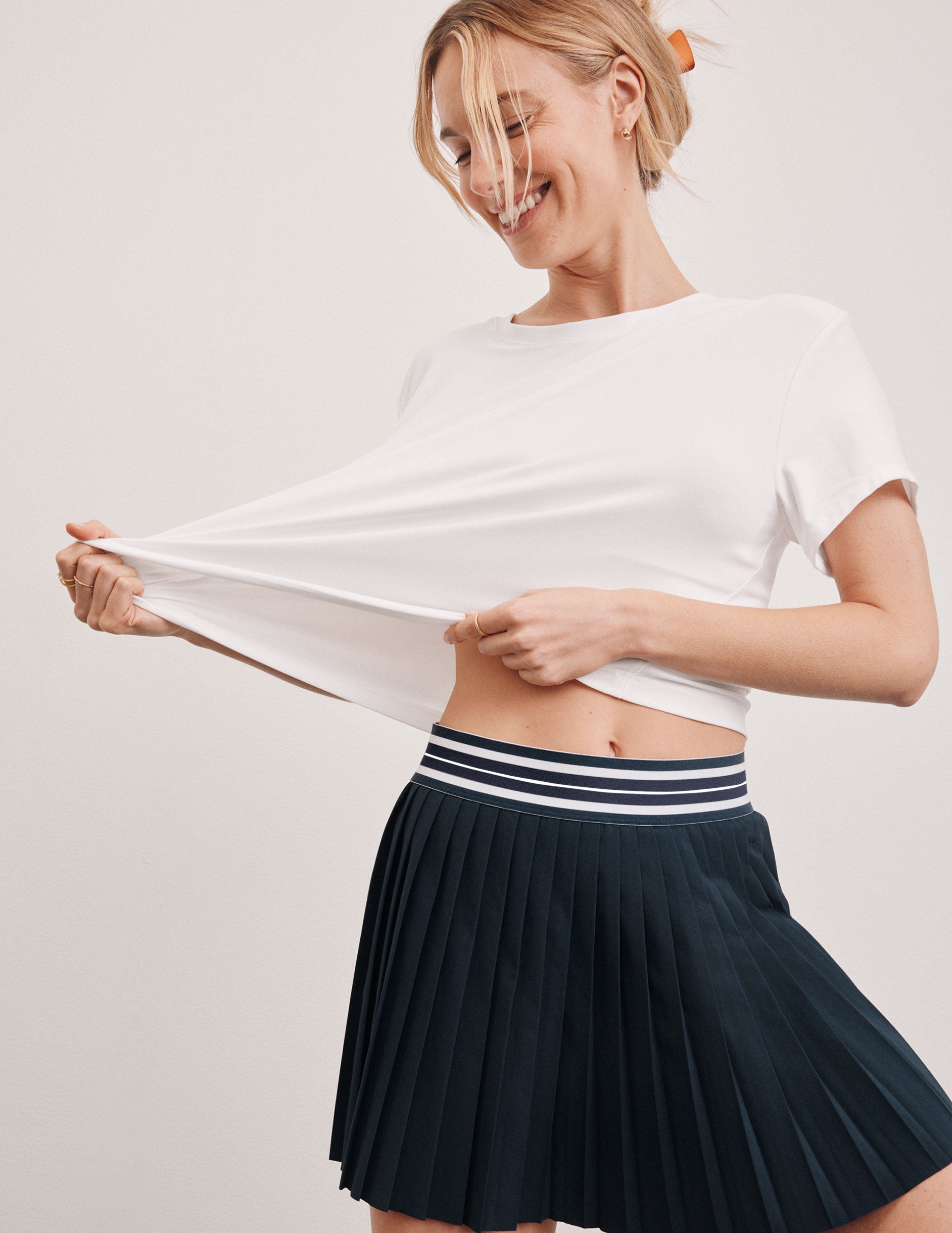 Women's Featherweight Supreme Cloud White Cropped Tee Loose Fit Scoop Neck