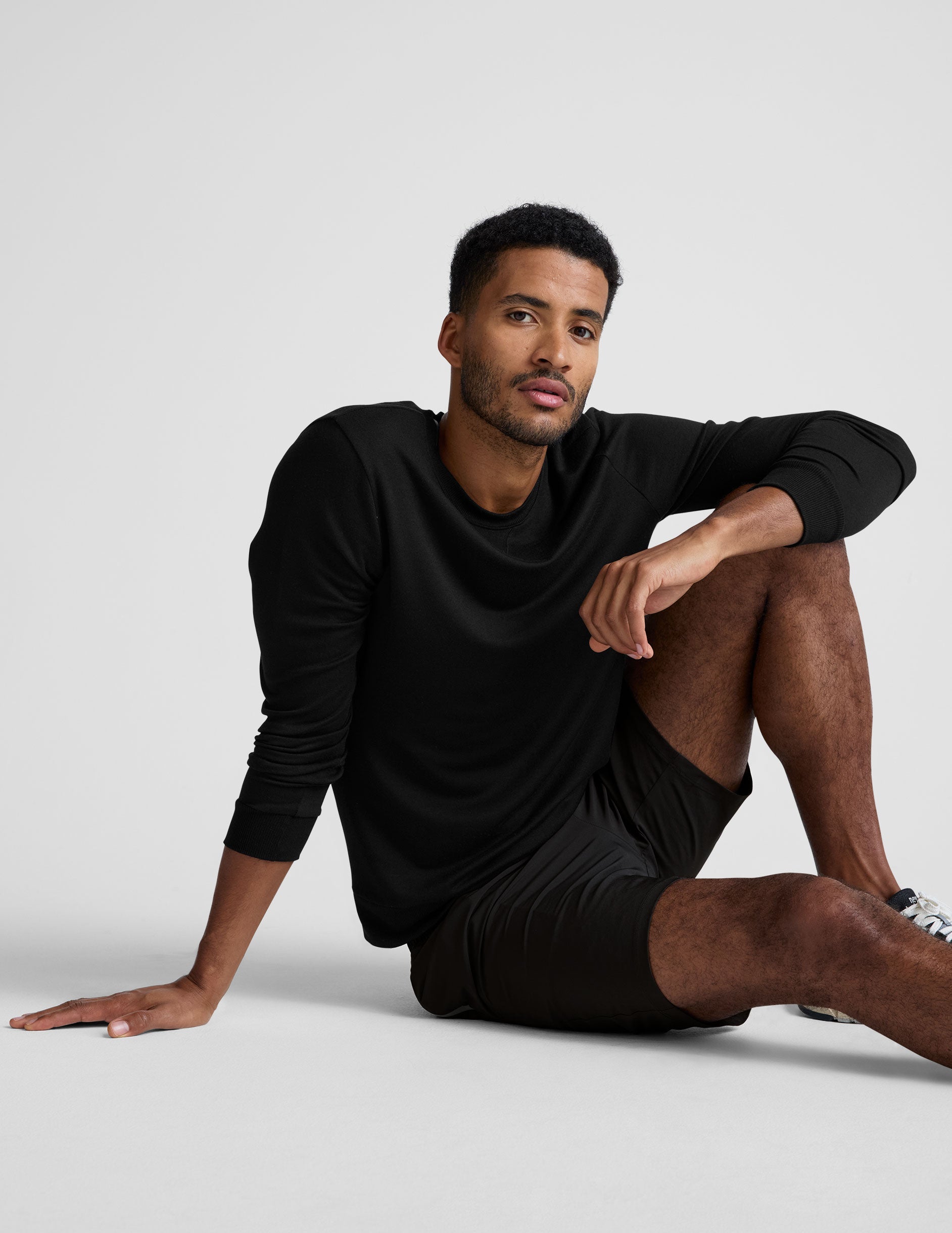 Cozy Men's Crew Neck Pullover: Soft Terry, Relaxed Fit, Everyday Comfort