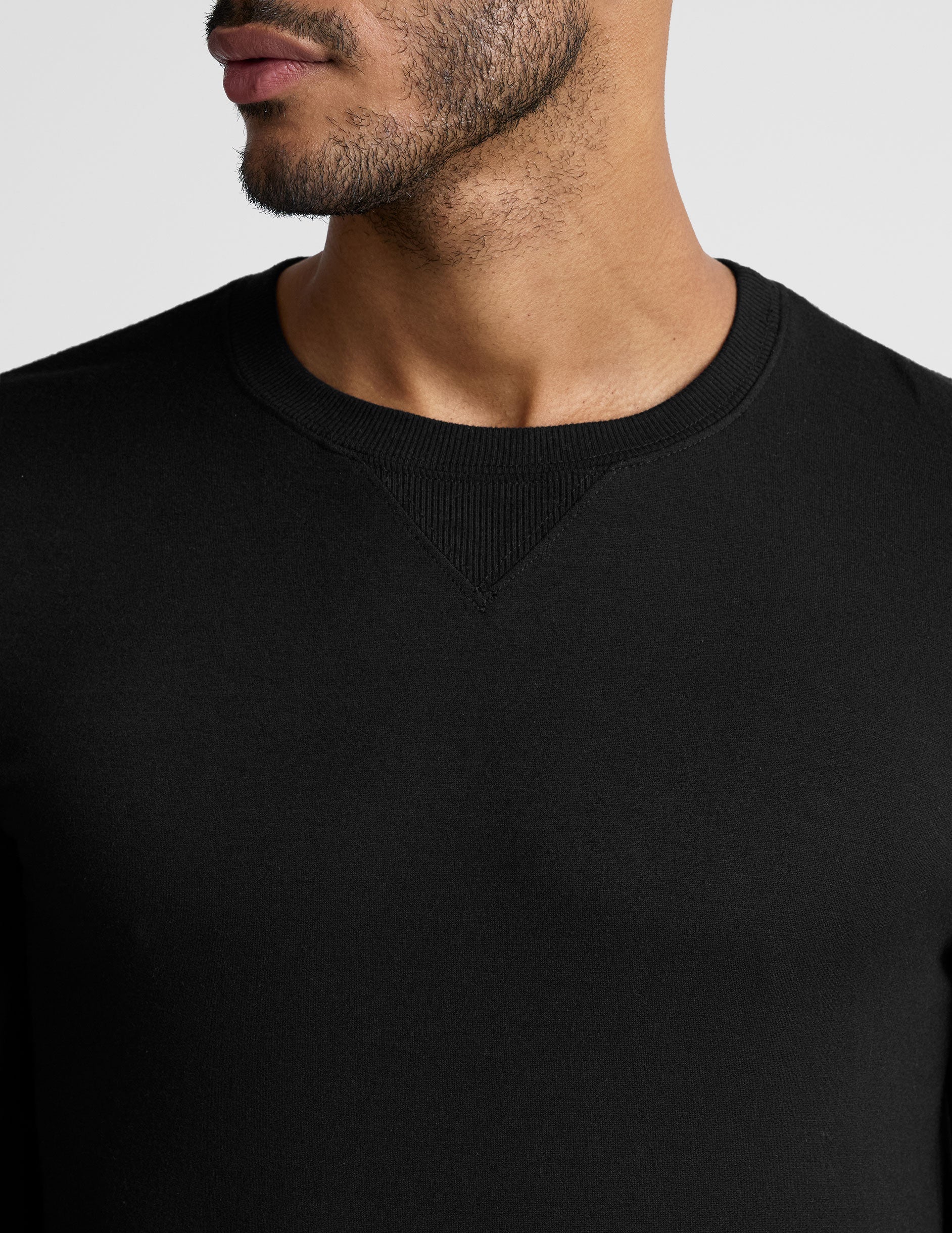 Cozy Men's Crew Neck Pullover: Soft Terry, Relaxed Fit, Everyday Comfort