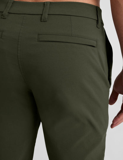Men's Essential Chino Trousers: Comfortable Tailored Fit, Golf & Travel Ready
