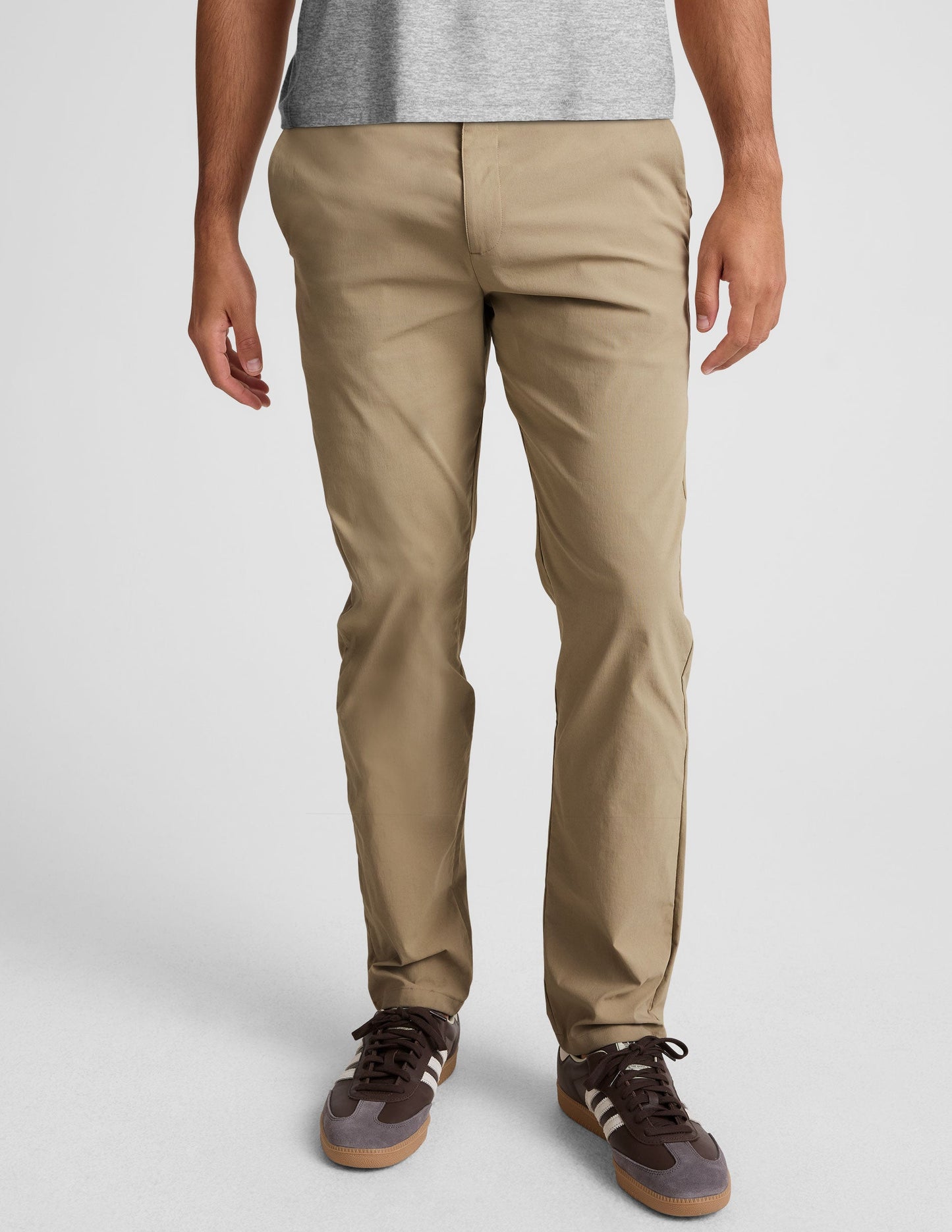 Comfortable Men's Essential Chino Trousers: Versatile, Tailored Fit, All-Day Wear