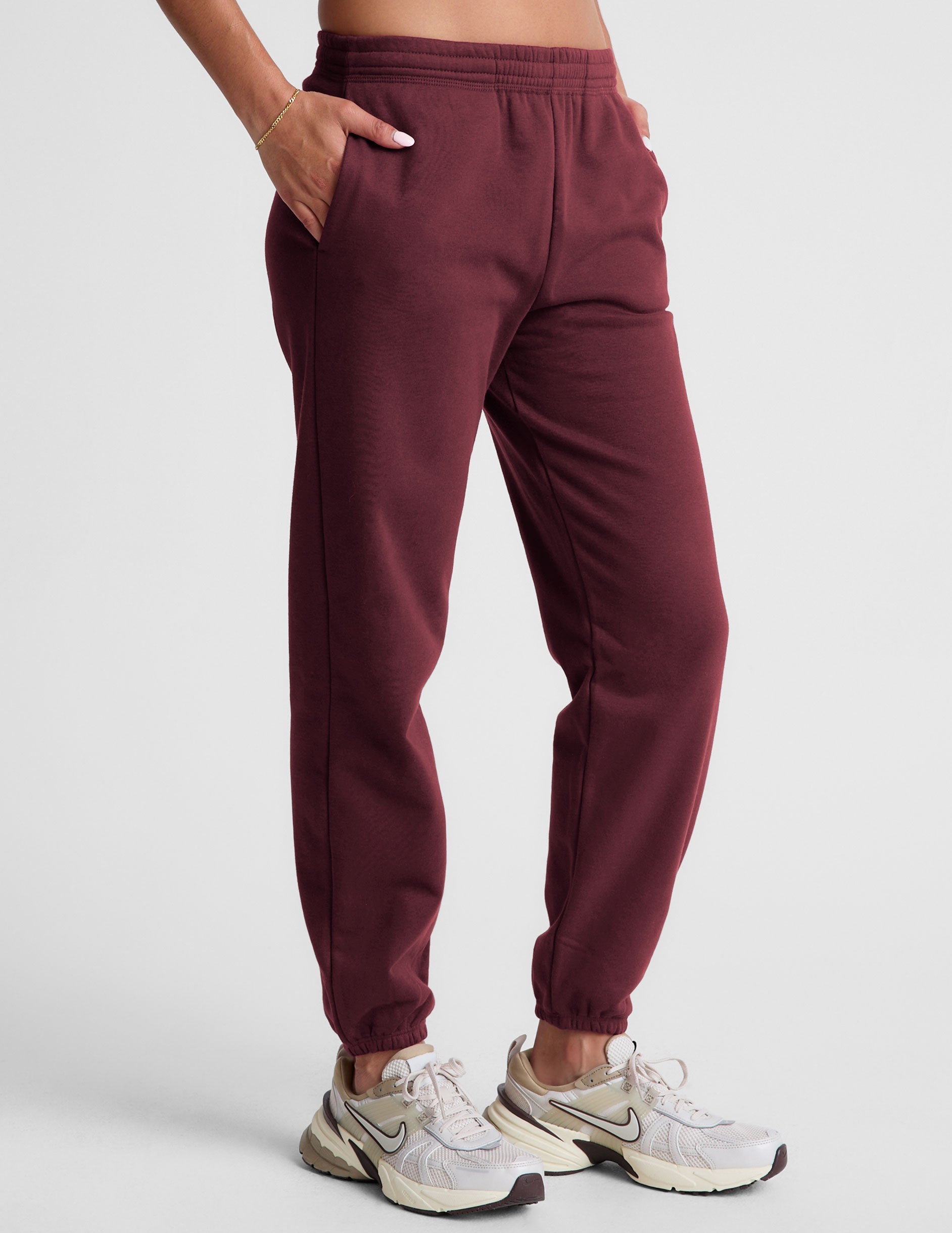 Plush LuxeFleece Women's Relaxed Fit Mid-Rise Jogger Sweatpants with Pockets