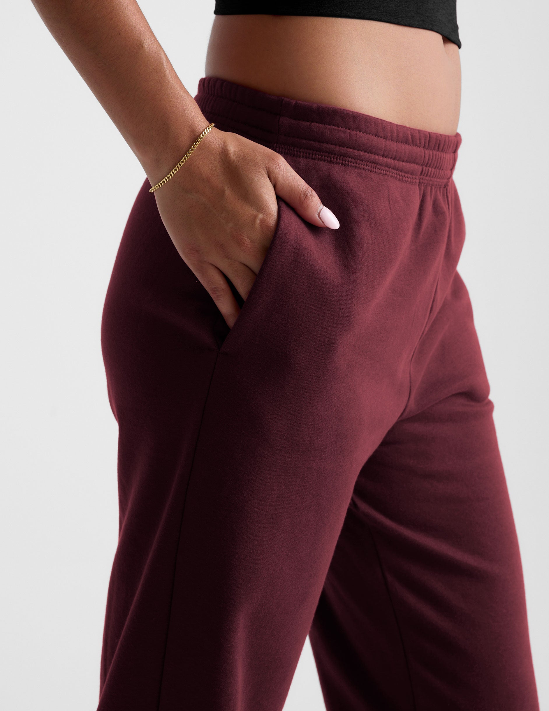 Plush LuxeFleece Women's Relaxed Fit Mid-Rise Jogger Sweatpants with Pockets