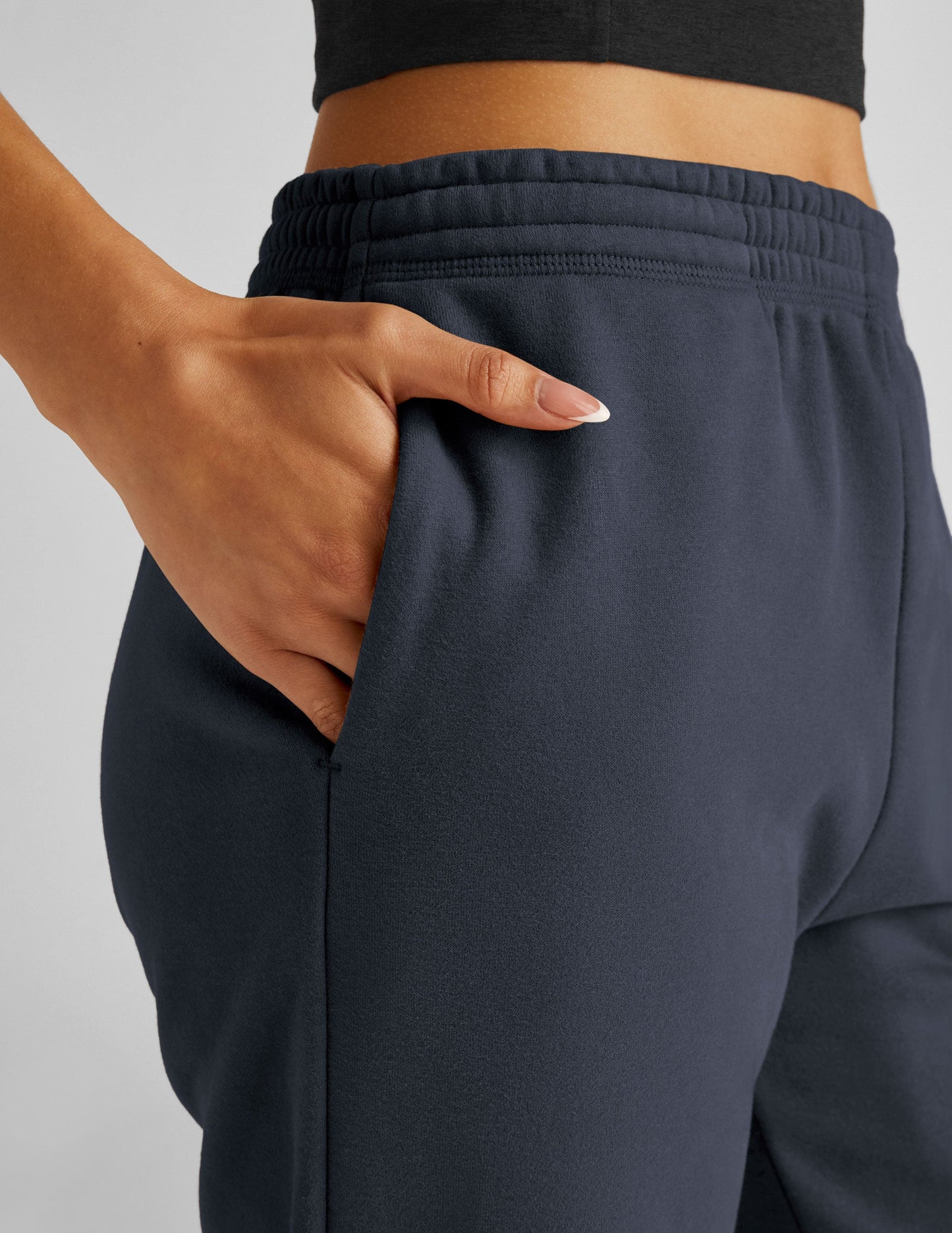 Beyond Yoga LuxeFleece Mid-Rise Jogger Sweatpants with Pockets, Nocturnal Navy