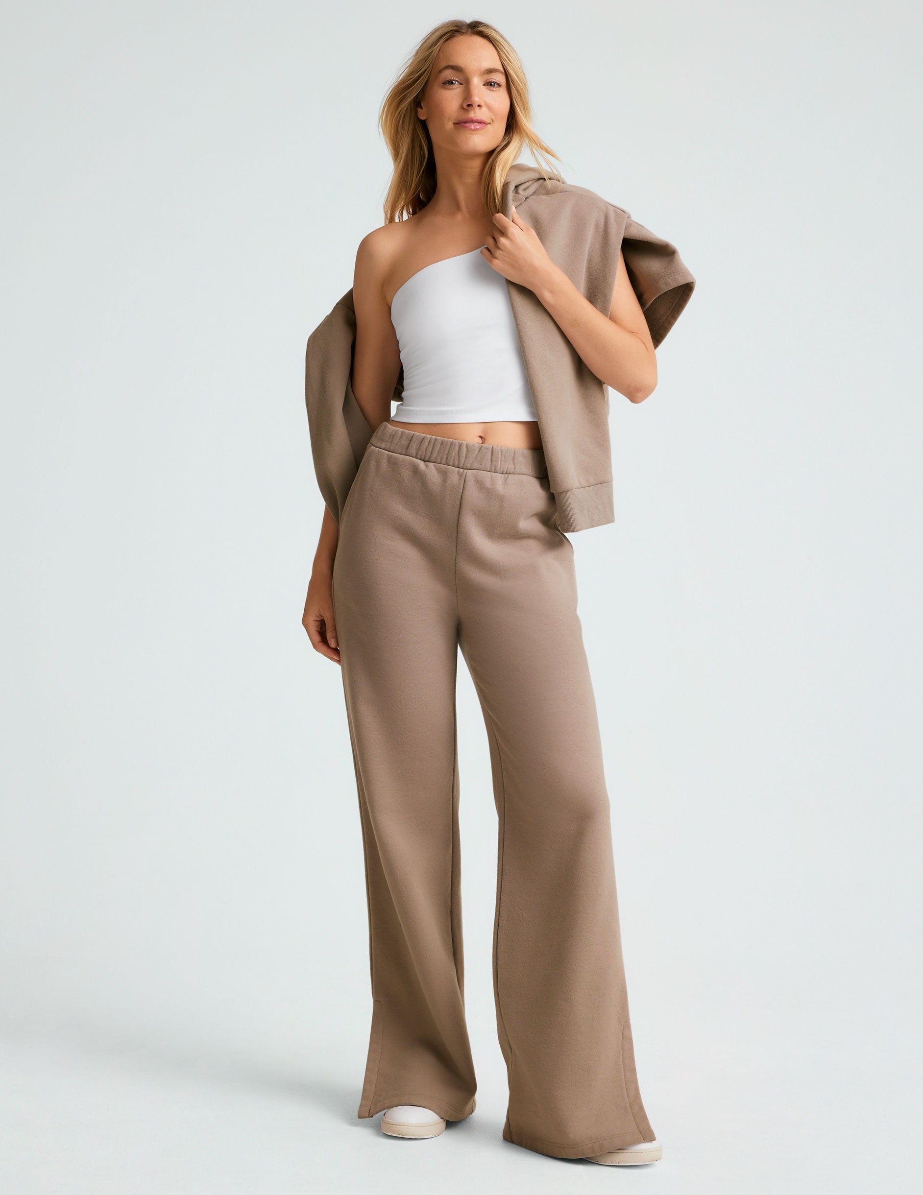 Luxurious LuxeFleece Wide Leg Pant: Ultra-Soft, Relaxed Fit, Stylish Comfort