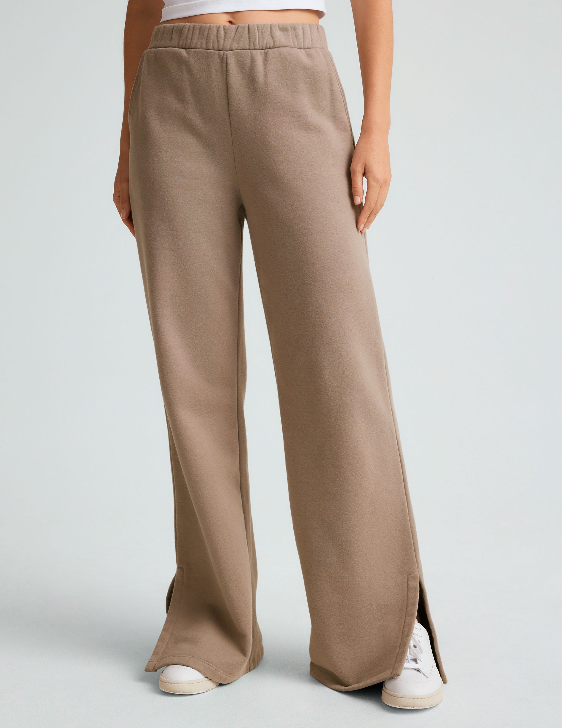 Luxurious LuxeFleece Wide Leg Pant: Ultra-Soft, Relaxed Fit, Stylish Comfort