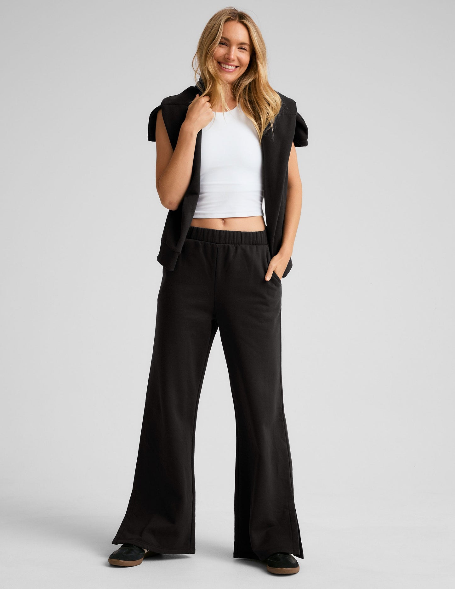 Beyond Yoga LuxeFleece Mid-Rise Wide Leg Pants | Comfort, Style, and Pockets