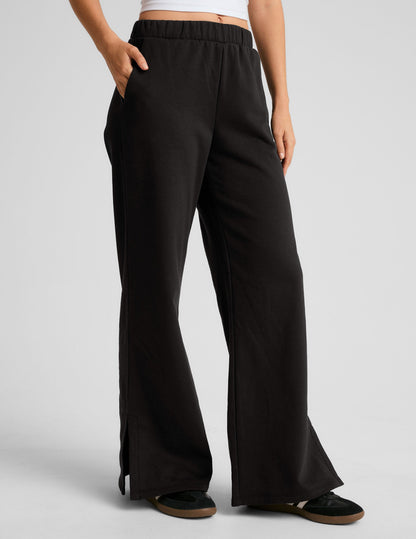 Beyond Yoga LuxeFleece Mid-Rise Wide Leg Pants | Comfort, Style, and Pockets