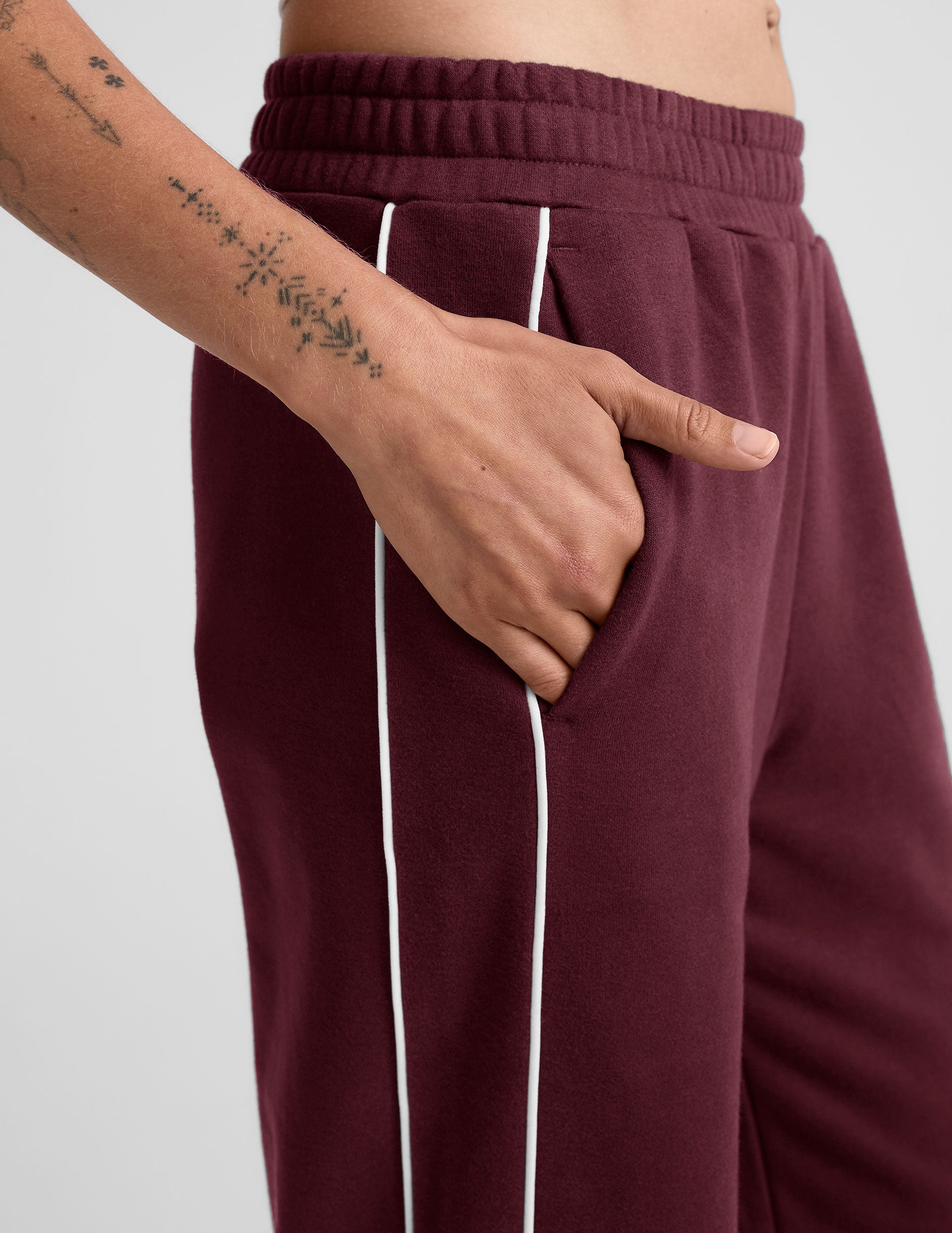 LuxeFleece Piper Wide Leg Pant: Cozy Mid-Rise Track Style with Piping Trim