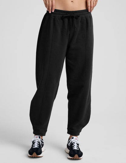 Luxurious Fleece Barrel Sweatpants for Women: Comfortable, Stylish, and Warm Daily Wear