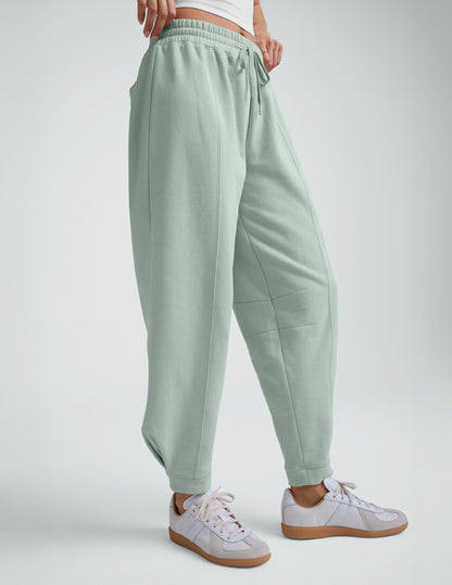 Cozy LuxeFleece Barrel Sweatpants for Women: Relaxed Fit, Ultimate Comfort, Pale Blue