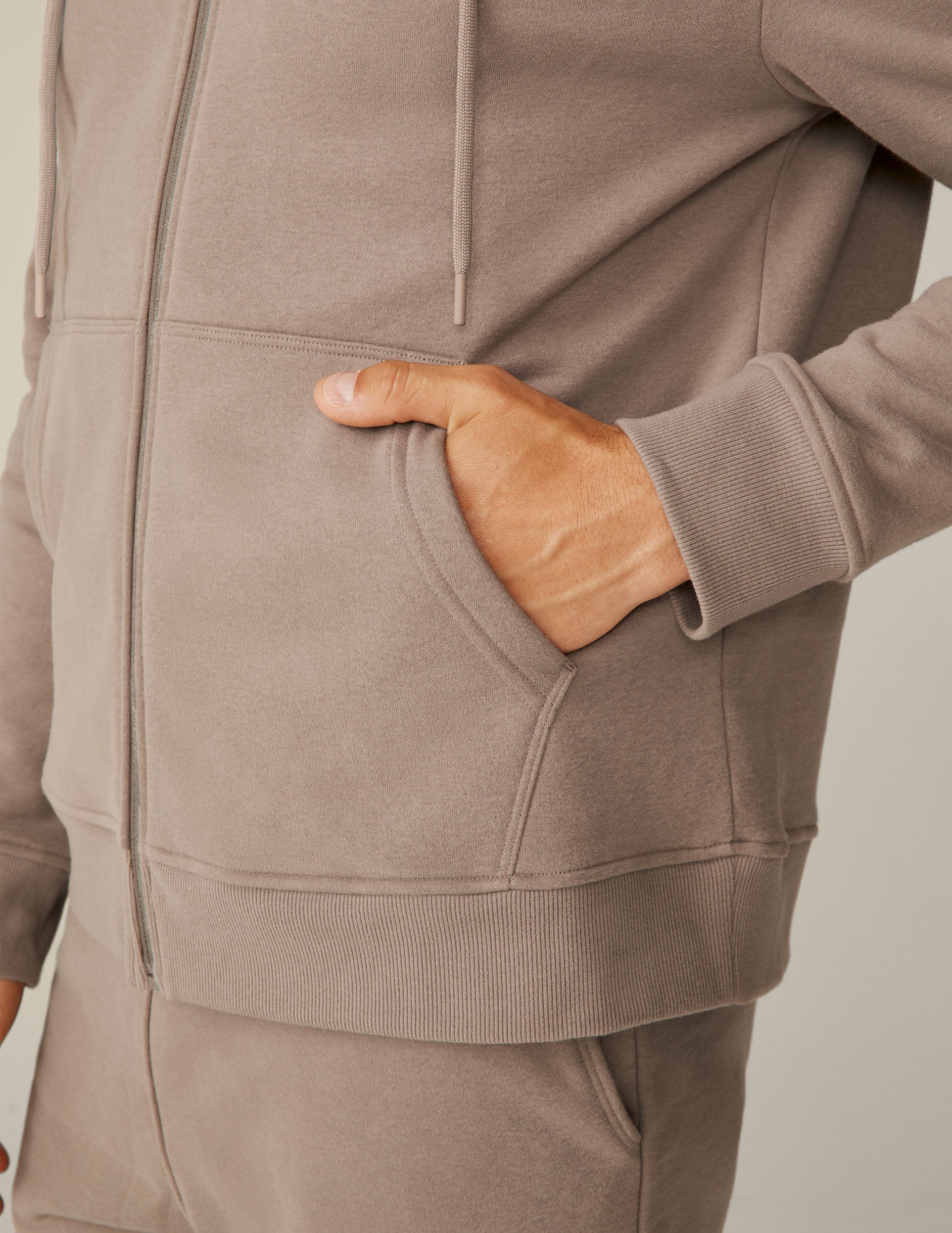 Cozy Universal Fit Zip-Up Hoodie for All Genders with Pockets & Ribbed Trim