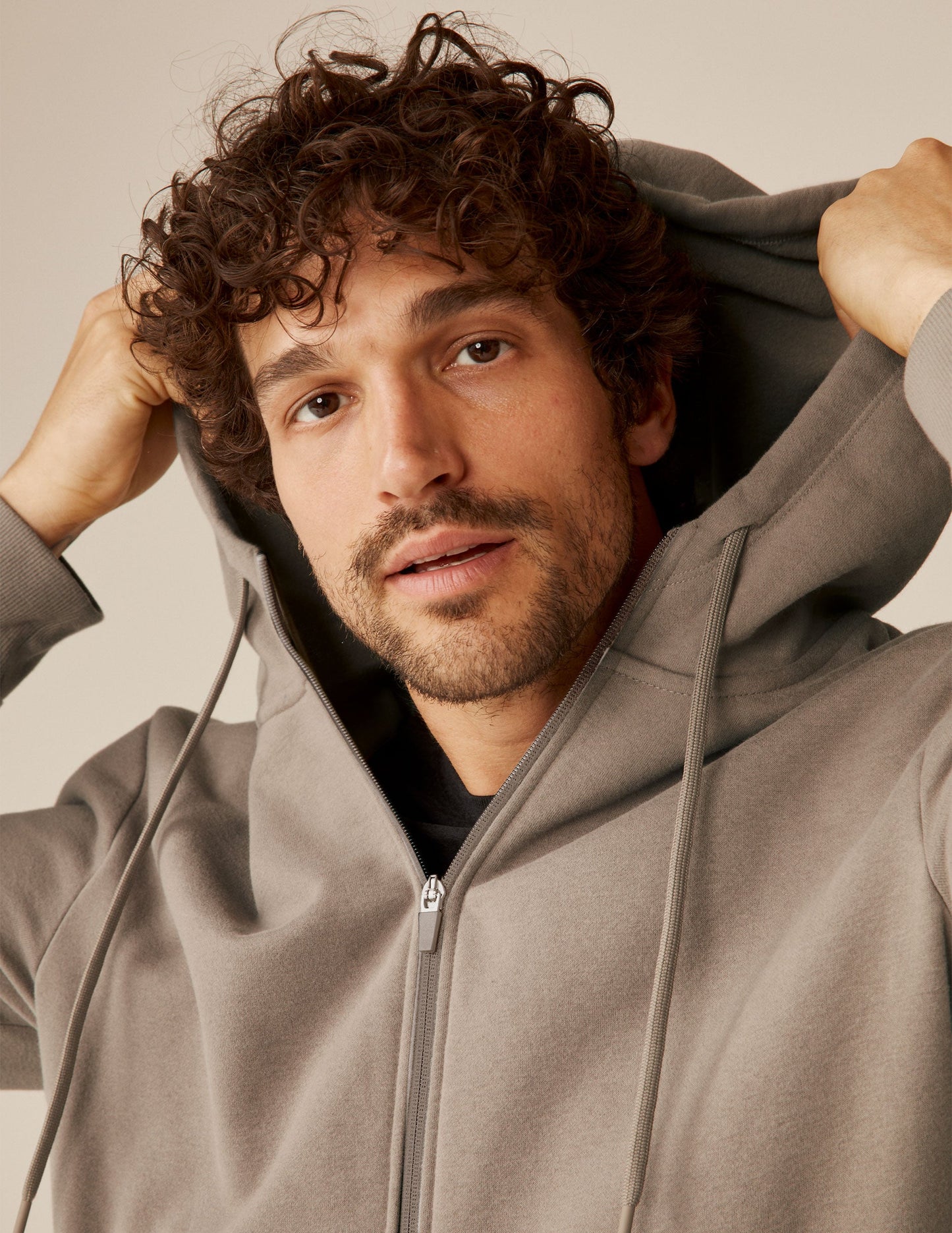 Cozy Universal Fit Zip-Up Hoodie for All Genders with Pockets & Ribbed Trim