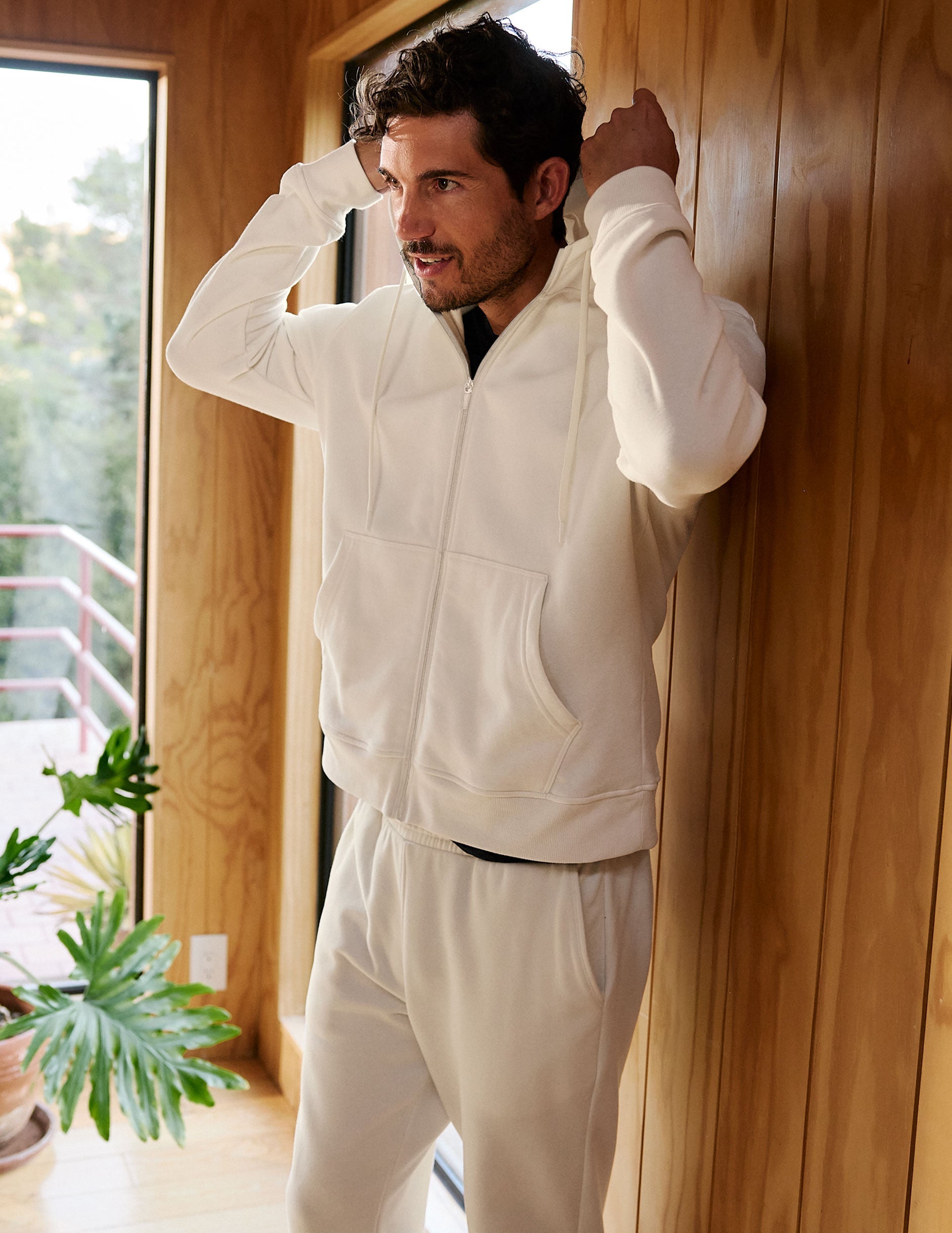 Comfy Universal Fit Zip-Front Hoodie: Ribbed Trim, Pockets, Dropped Shoulders