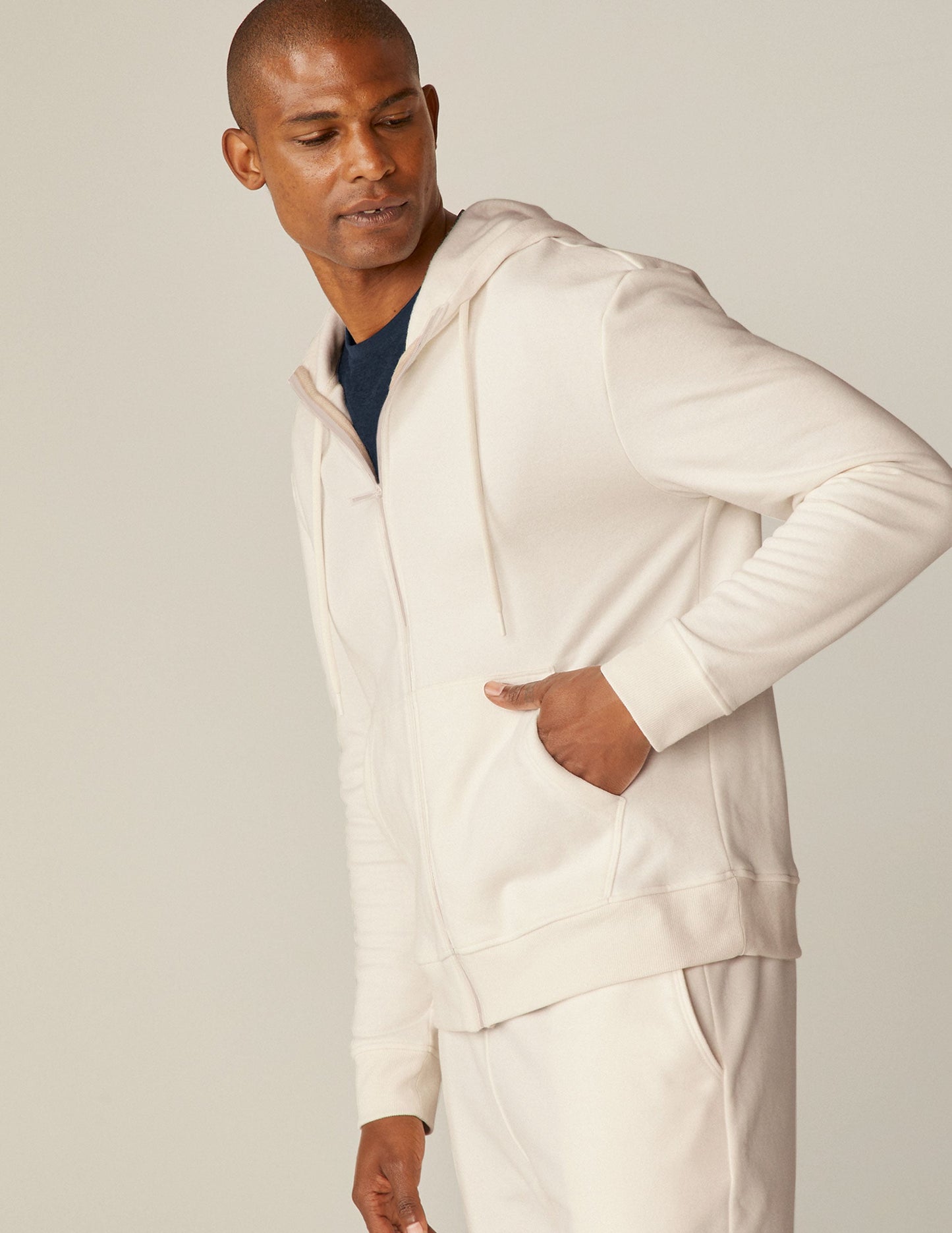 Comfy Universal Fit Zip-Front Hoodie: Ribbed Trim, Pockets, Dropped Shoulders