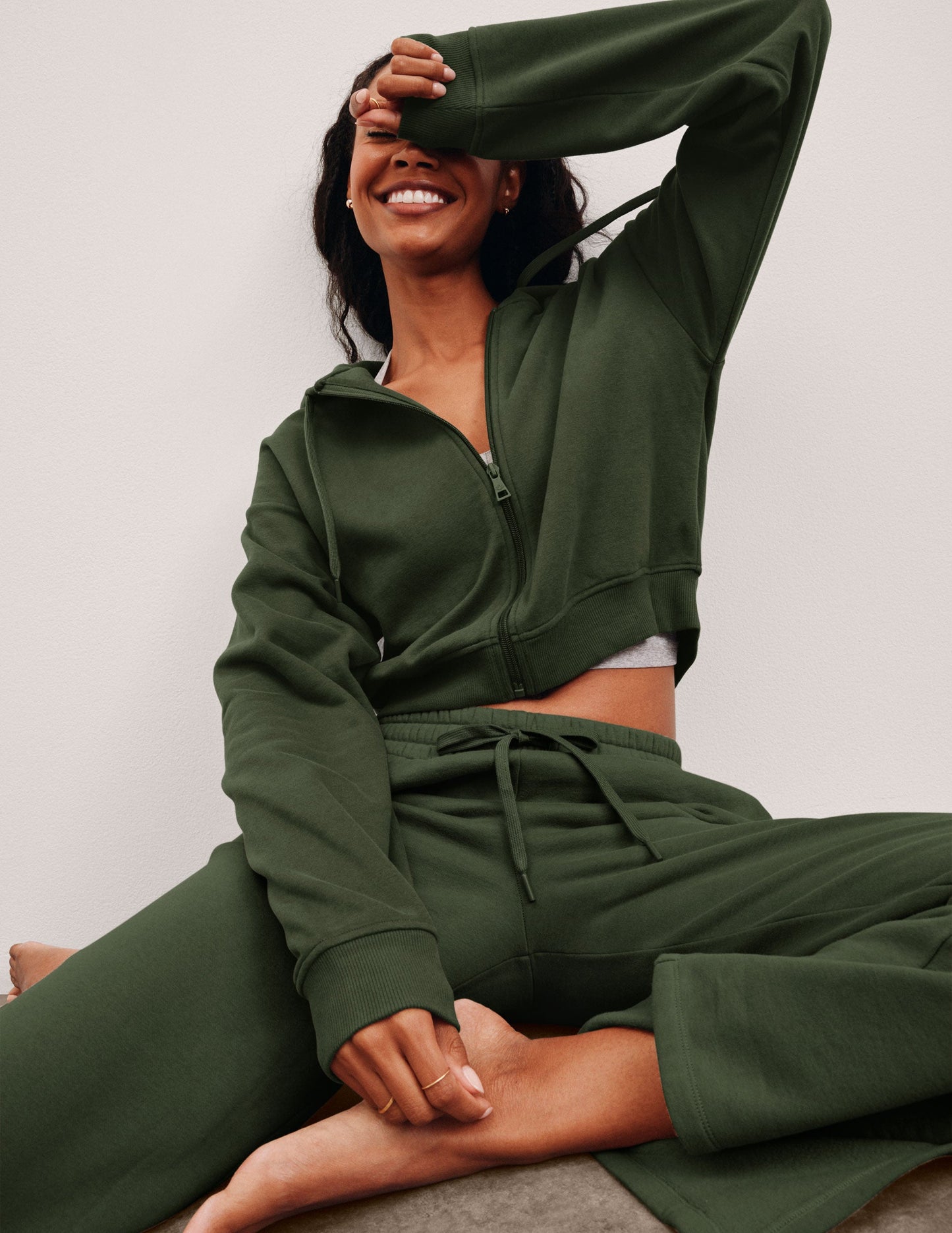 Ultra-Soft LuxeFleece Zip-Up Hoodie: Cozy Comfort, Relaxed Fit, Everyday Style