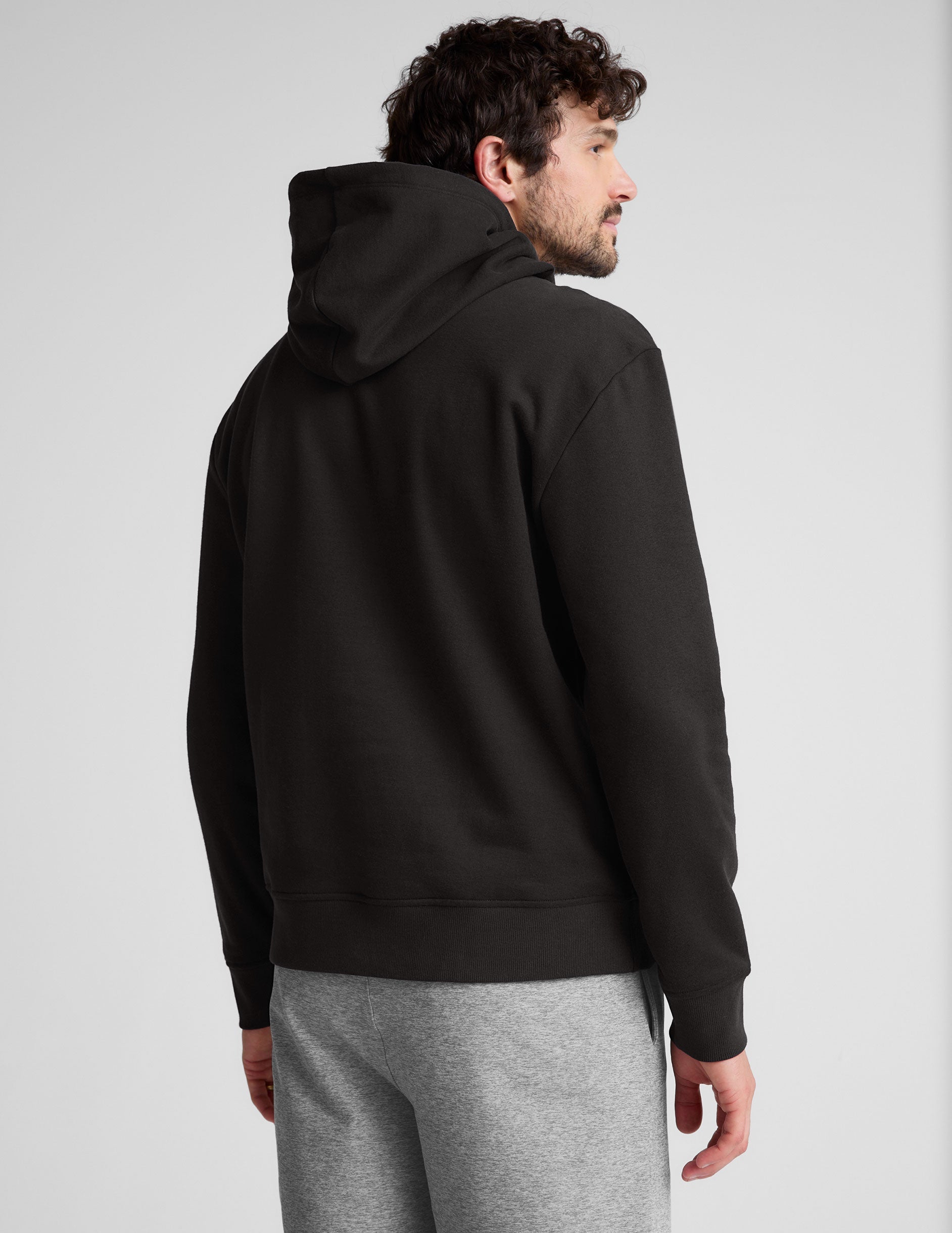 Ultimate Universal Fit Black Fleece Hoodie: Cozy Comfort, Ribbed Trim, Kangaroo Pocket