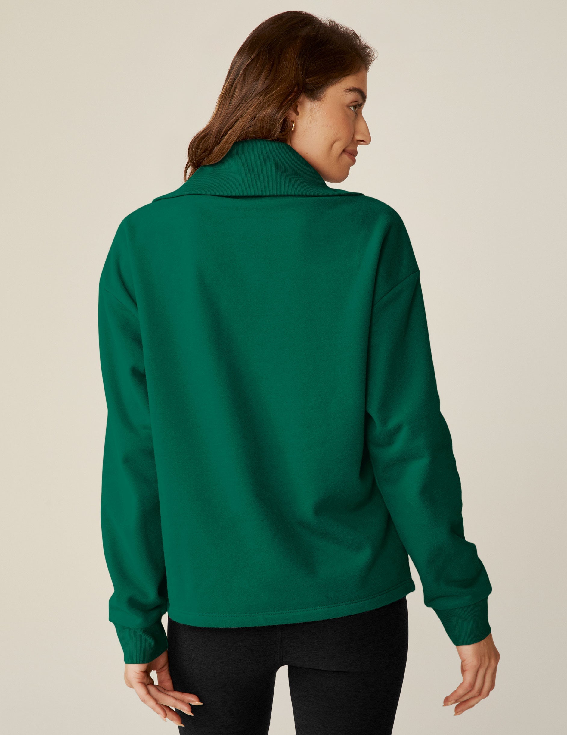 Cozy Meadow Green Quarter-Zip Pullover: LuxeFleece Comfort, Relaxed Fit, Kangaroo Pocket