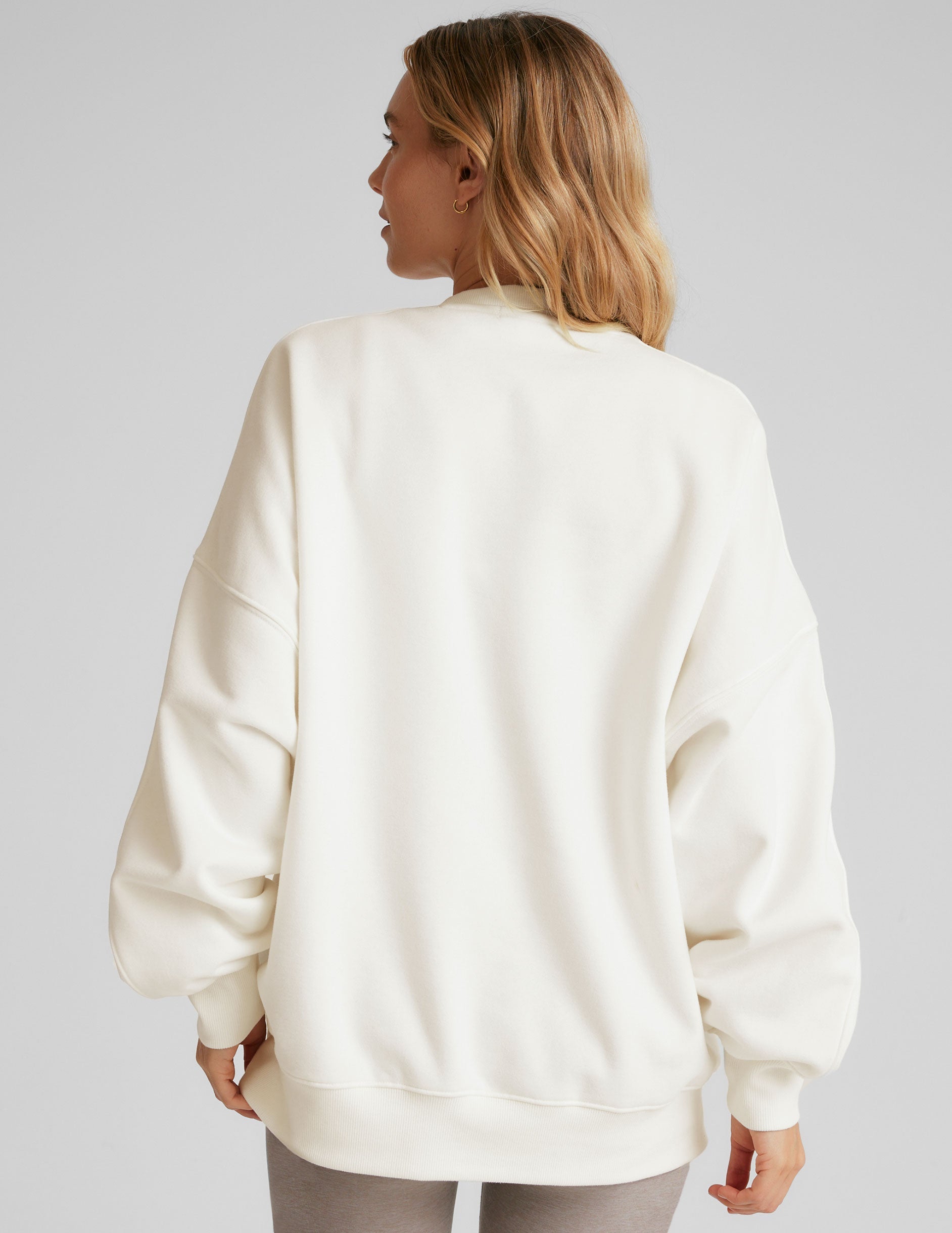 Women's LuxeFleece Oversized Ultra-Soft Cozy Crew Neck Relaxed Fit Sweatshirt