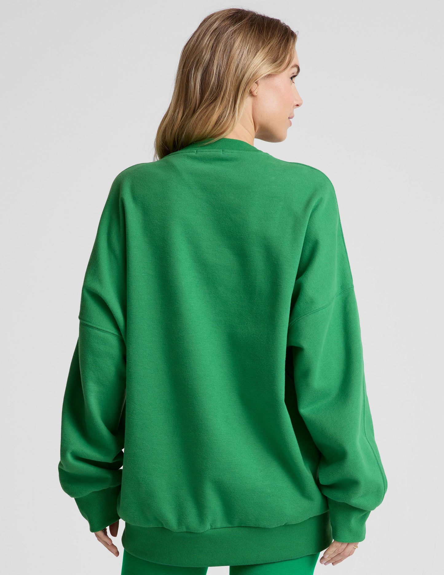 LuxeFleece Ultra-Soft Oversized Crewneck Sweatshirt: Ultimate Cozy Comfort Style