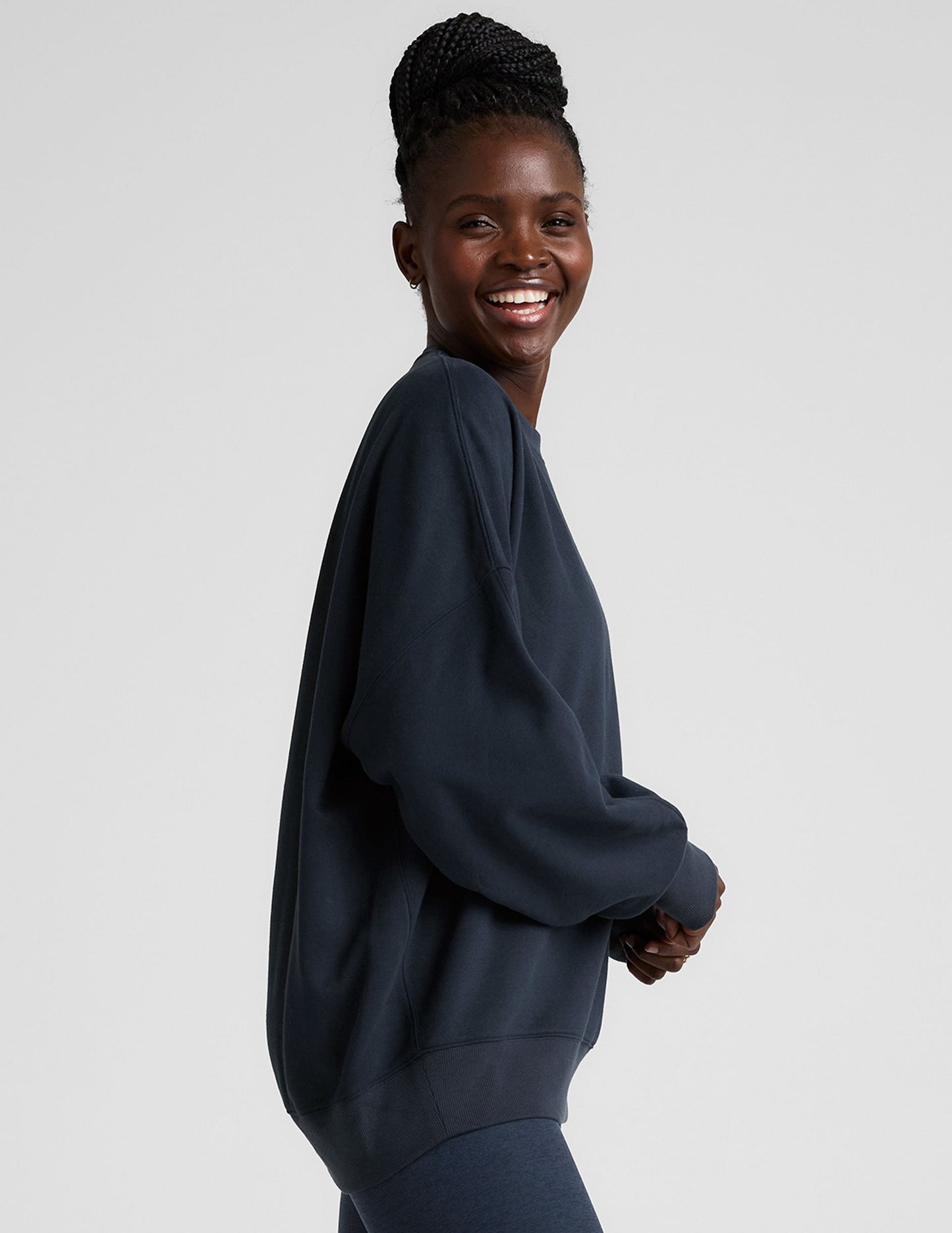 Ultra-Soft LuxeFleece Oversized Crew Neck Sweatshirt for Supreme Comfort