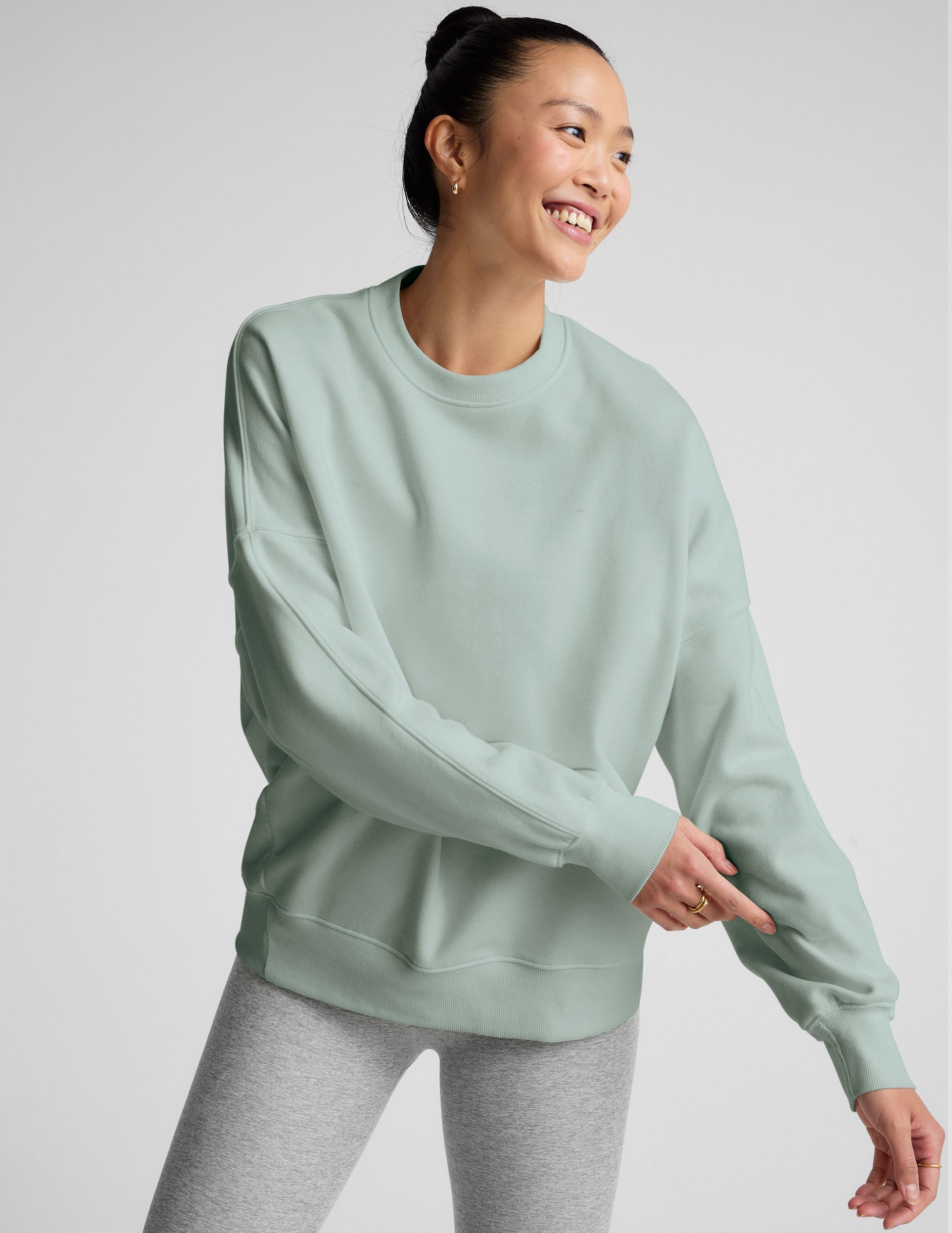 Luxurious Oversized Fleece Sweatshirt for Women, Ultra-Soft Comfort, Stylish Casual Loungewear