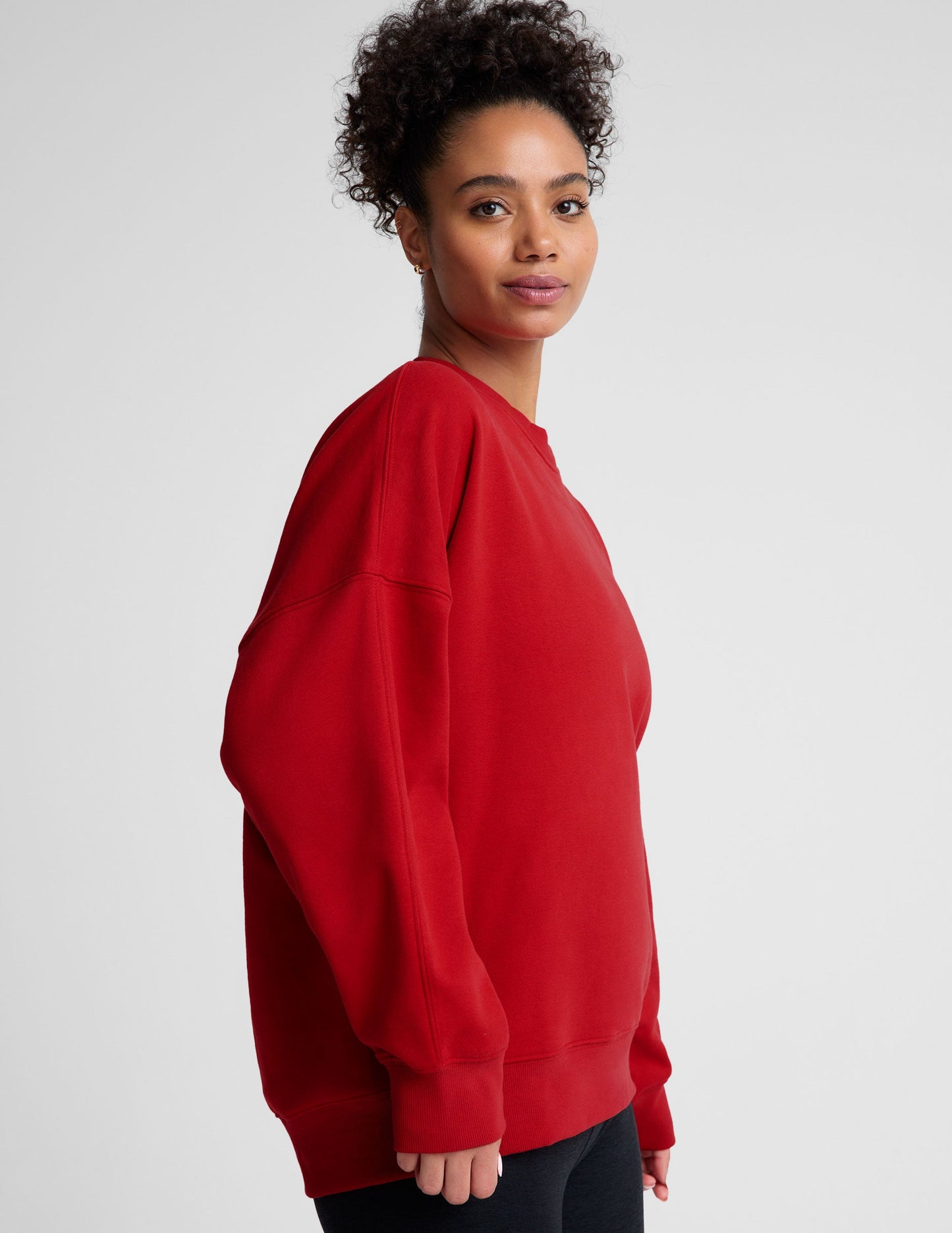 Plush LuxeFleece Oversized Crewneck Sweatshirt: Ultimate Cozy Comfort, Relaxed Style