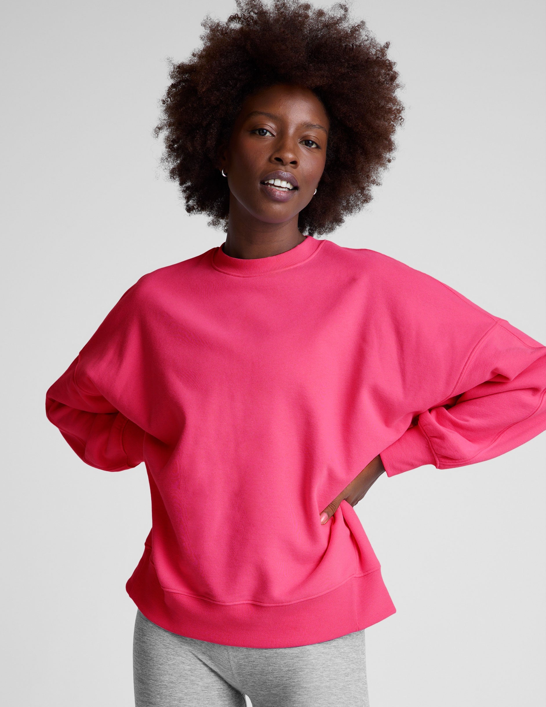LuxeFleece Oversized Scoop Neck Sweatshirt: Ultra-Soft Cozy Comfort & Relaxed Fit