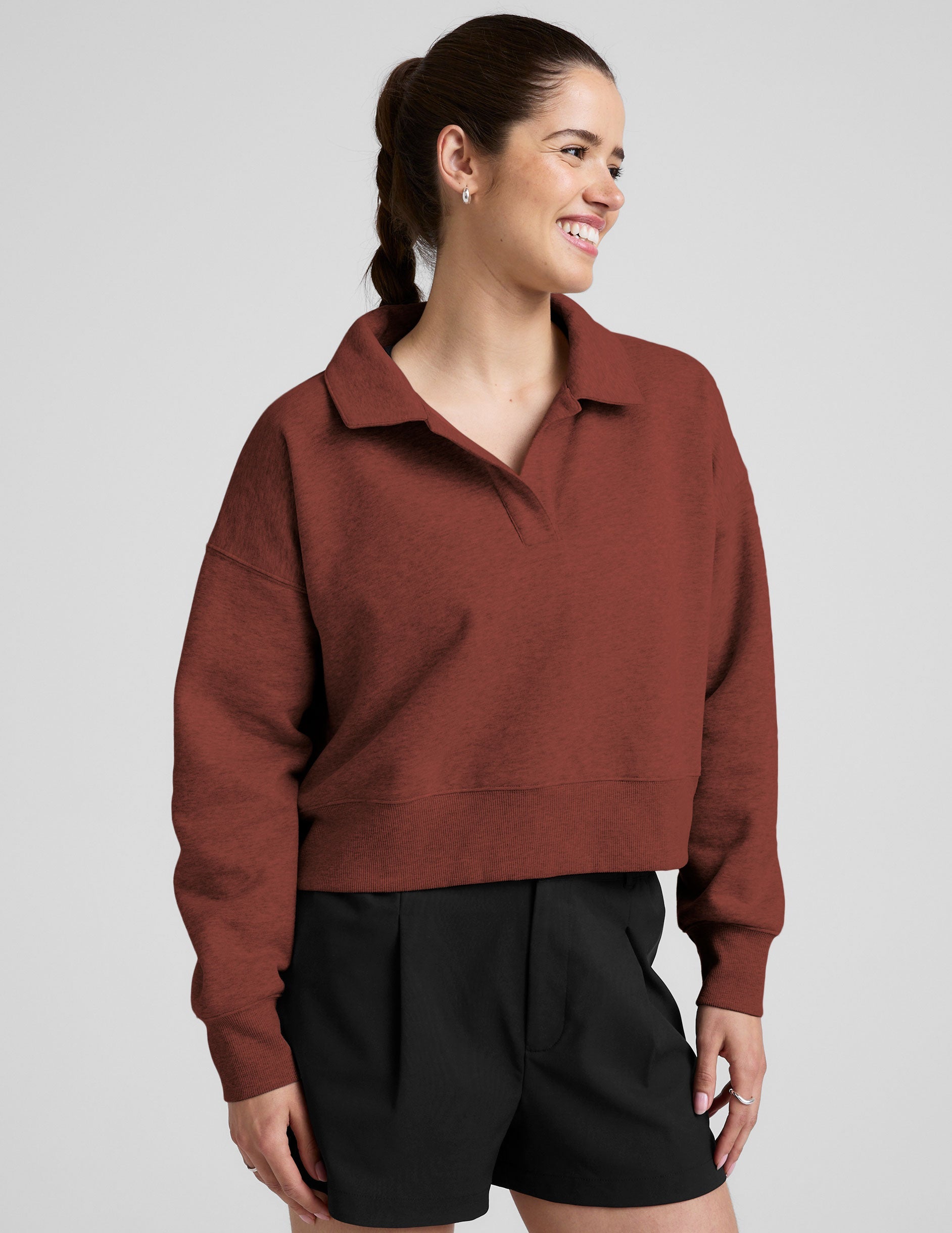 Luxurious LuxeFleece Collared Sweatshirt: Ultra-Soft, Cropped, Relaxed Fit Comfort