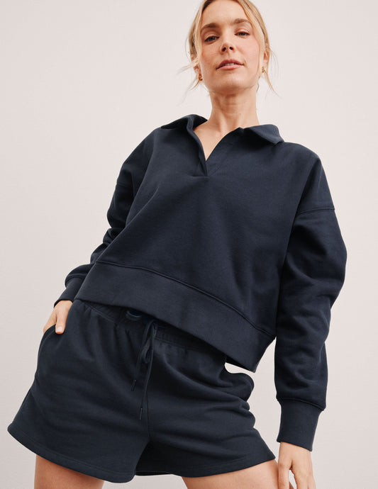 Luxurious Fleece Collared Cropped Sweatshirt, Relaxed Fit, Long Sleeve Pullover Top