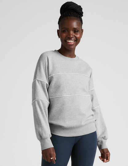LuxeFleece Piper Oversized Crewneck Sweatshirt: Ultimate Comfort, Stylish Contrast Piping
