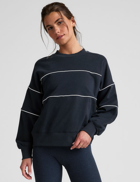 Luxurious Oversized Fleece Piper Sweatshirt: Ultimate Comfort, Stylish Contrast Piping Detail