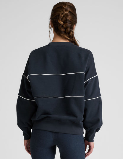 Luxurious Oversized Fleece Piper Sweatshirt: Ultimate Comfort, Stylish Contrast Piping Detail