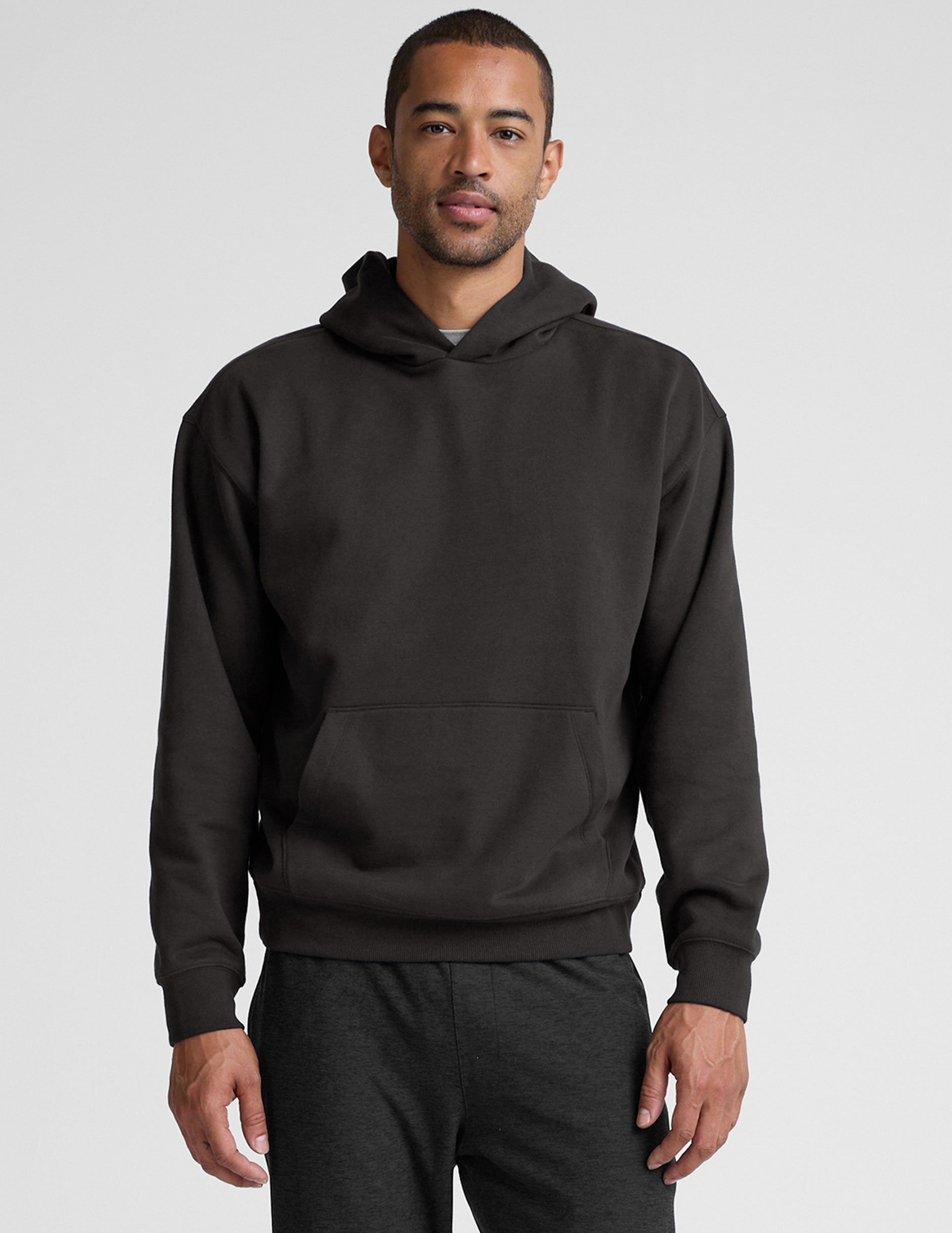 Comfortable LuxeFleece Men's Hoodie: Relaxed Fit, Kangaroo Pocket, Ribbed Cuffs