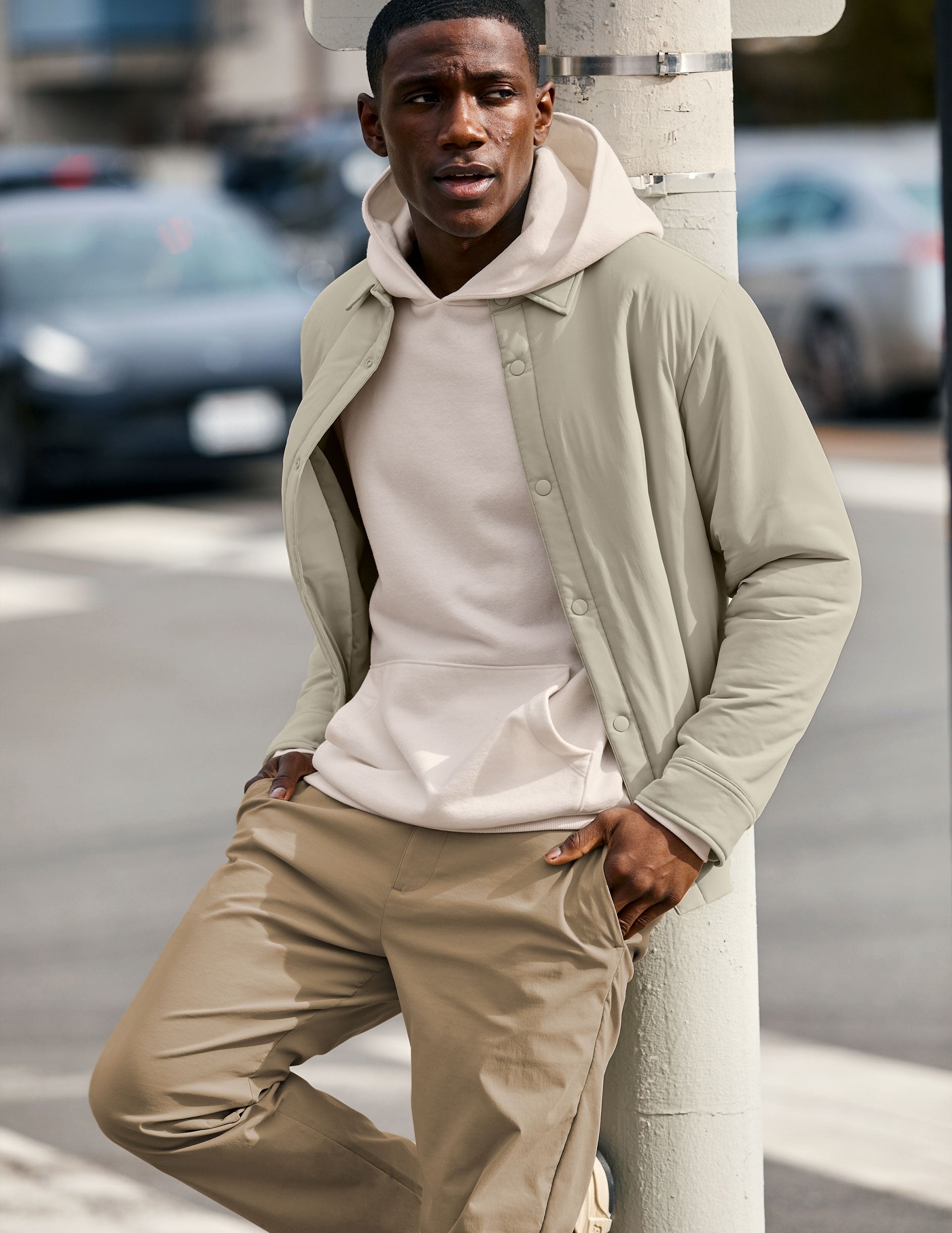 Cozy Plush Fleece Men's Hoodie: Relaxed Fit, Warm Comfort, Kangaroo Pocket