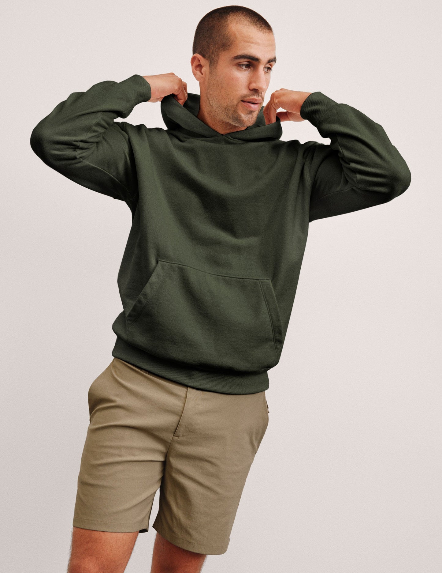 Plush Fleece Men's Hoodie: Relaxed Fit, Kangaroo Pocket, Ribbed Cuffs