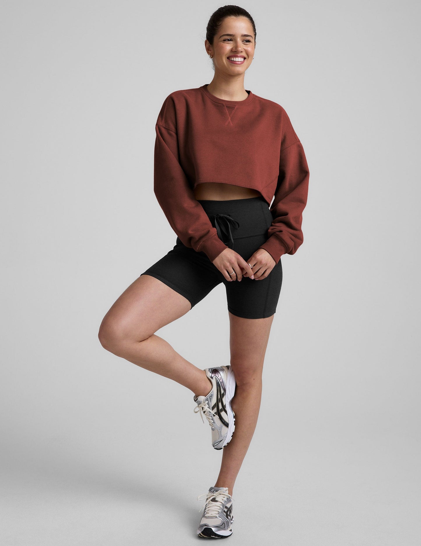 Ultra-Cropped LuxeFleece Boxy Pullover: Cozy Comfort for Rest Day Lounging