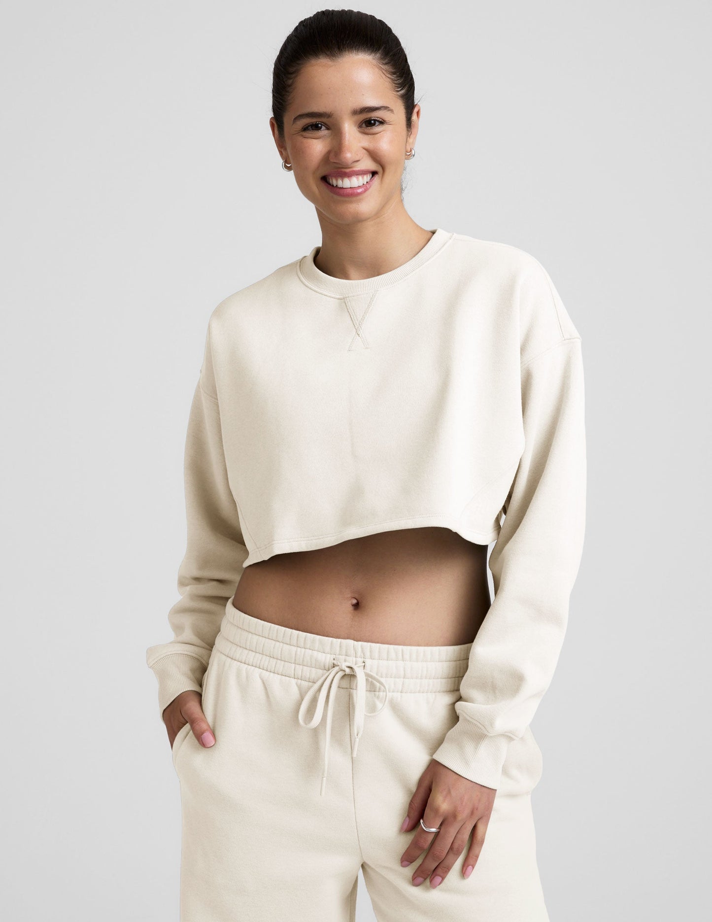 Ultra-Cropped LuxeFleece Boxy Pullover Sweatshirt for Supreme Comfort and Style