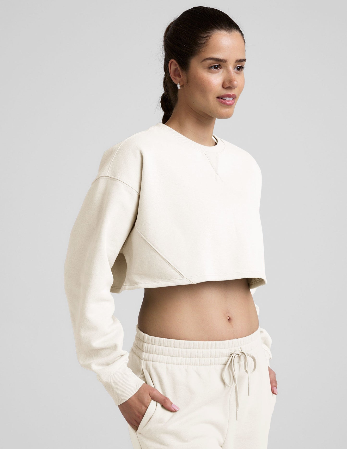 Ultra-Cropped LuxeFleece Boxy Pullover Sweatshirt for Supreme Comfort and Style