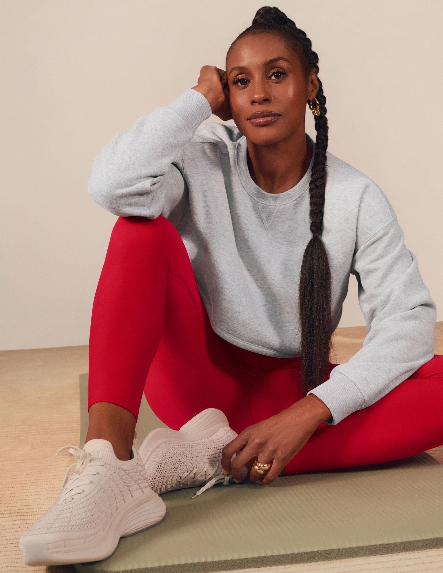 Luxurious LuxeFleece Cropped Boxy Pullover Sweatshirt - Soft Heather Gray Comfort