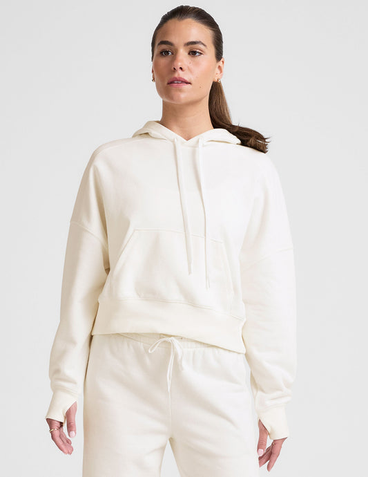 Beyond Yoga LuxeFleece Cropped Hoodie: Relaxed Fit, Thumbholes & Cozy Comfort